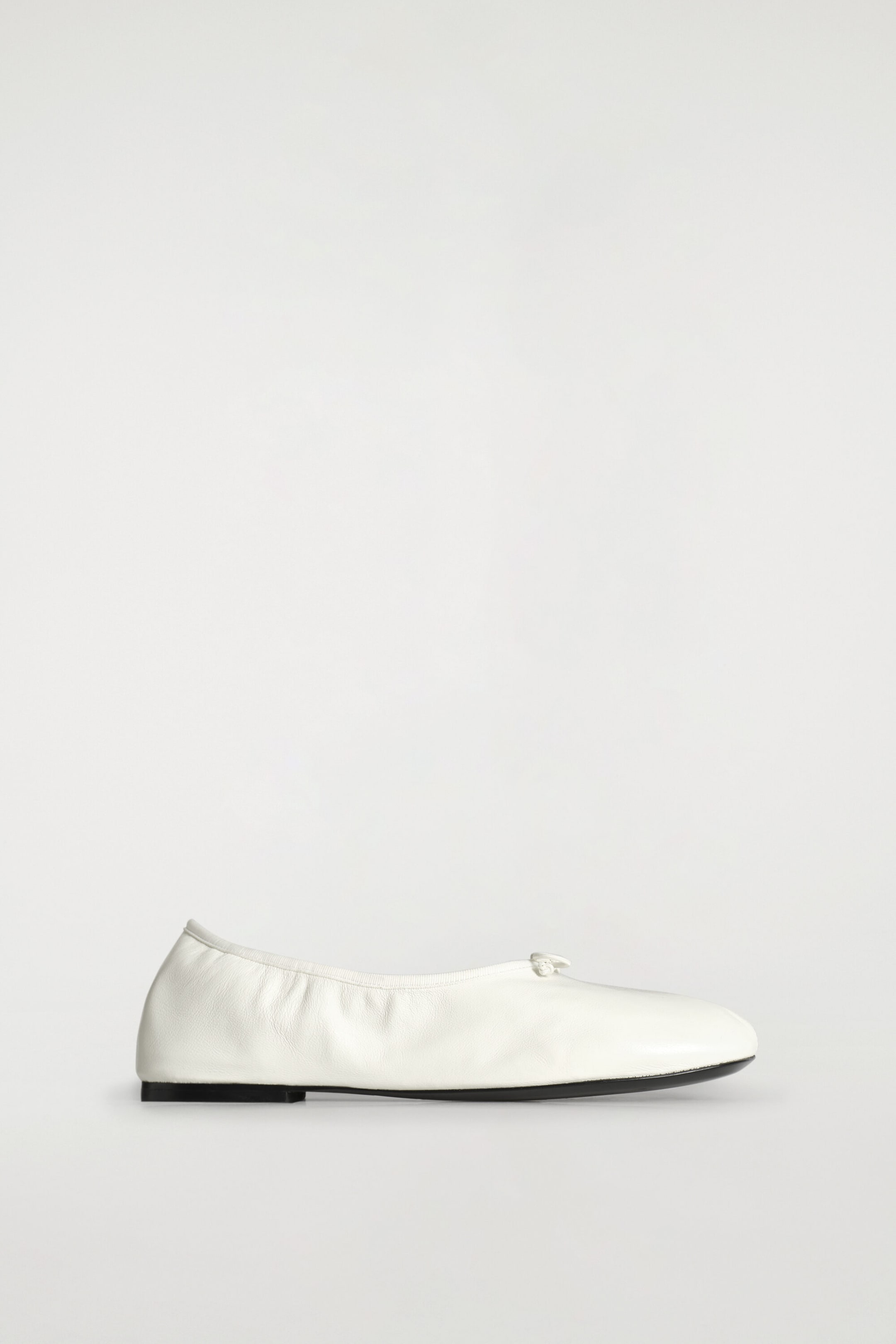 LEATHER BALLET FLATS