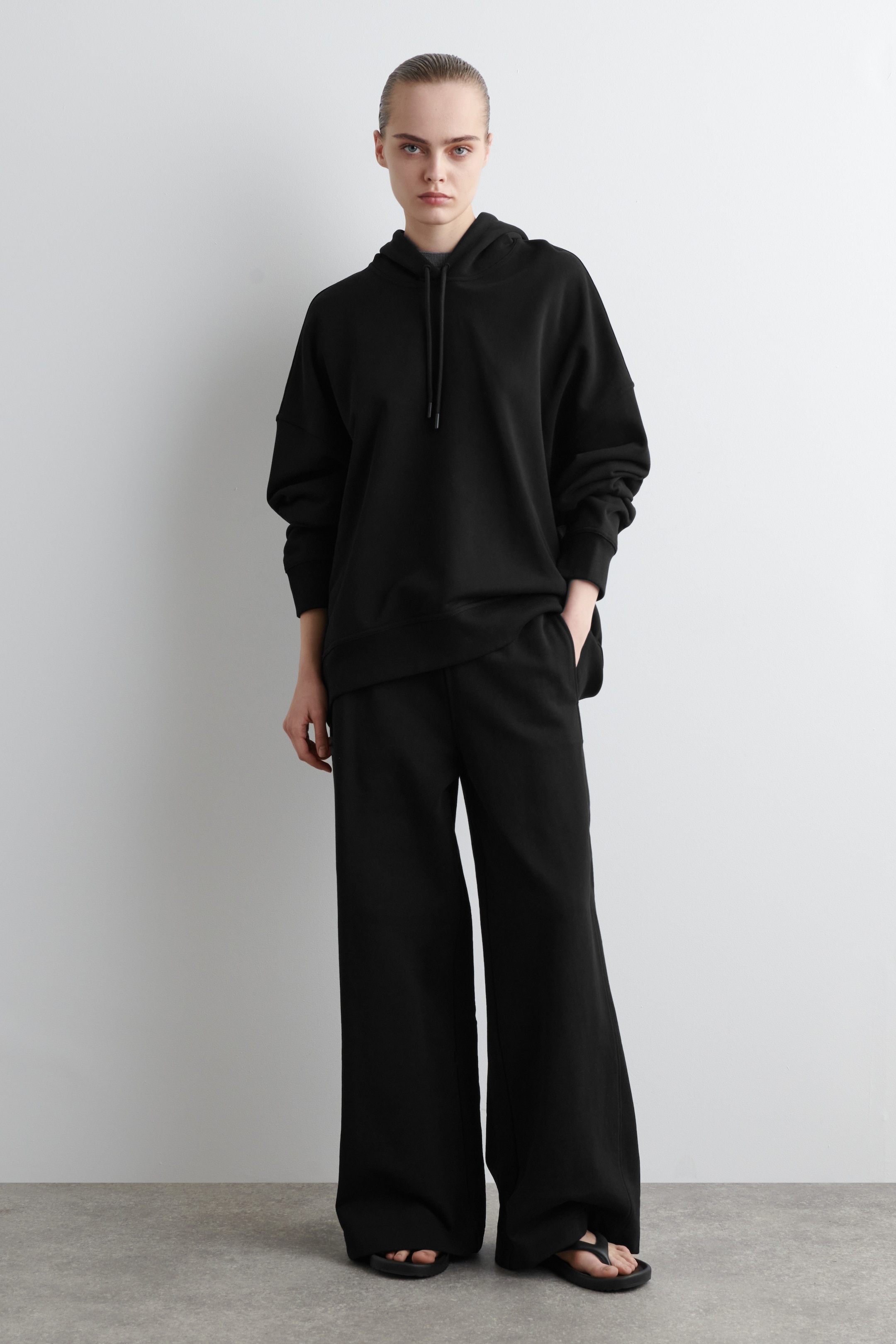 Agrandir l'image: PANTALON DE JOGGING LARGE EN JERSEY - NOIR - FEMME | H&M FR 3
