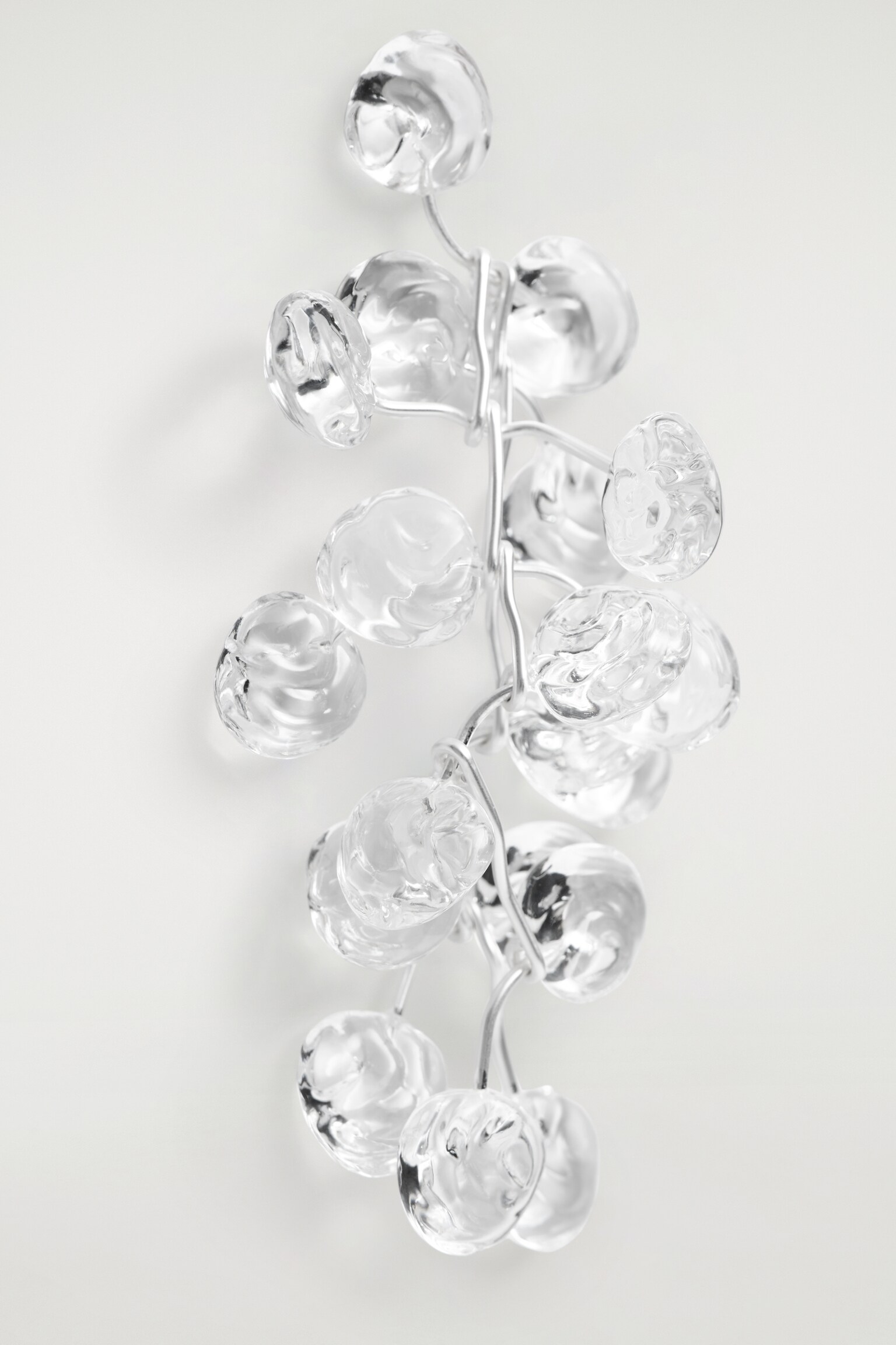 BROCHE MET WATERVALEFFECT - HELDER / ZILVER - 3