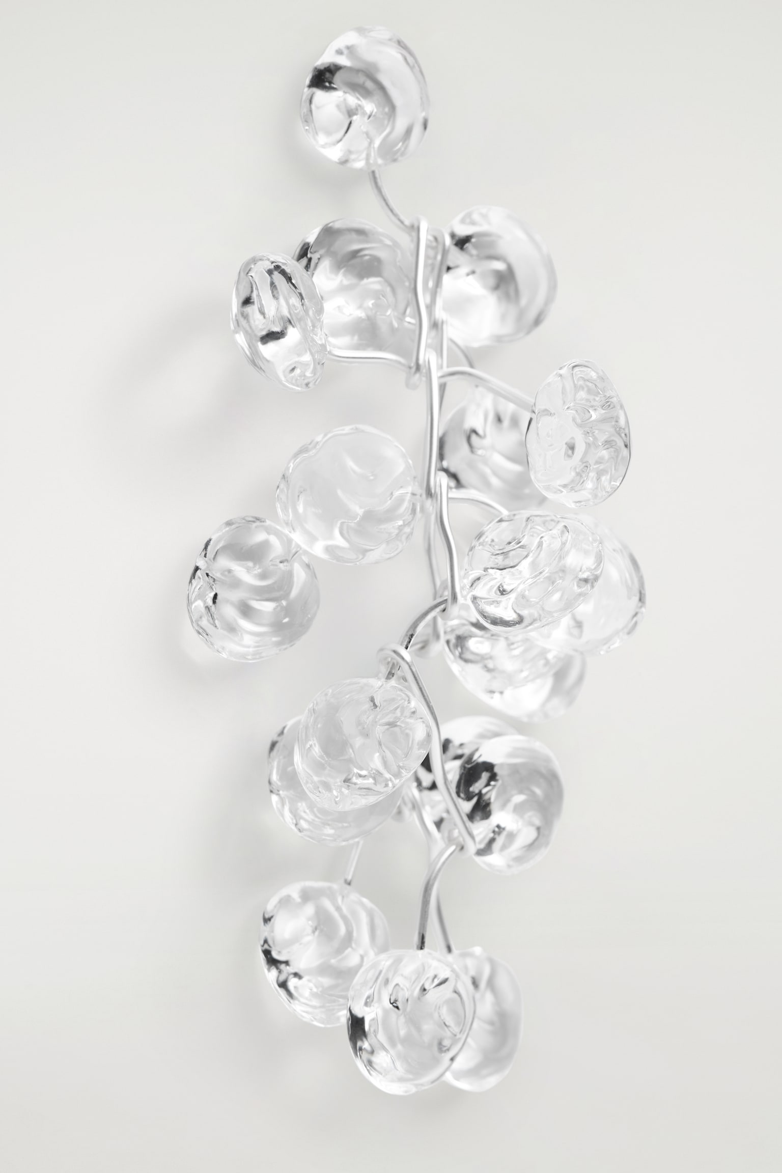 BROCHE DE CRISTAL EN CASCADA - TRANSPARENTE / PLATA - 3