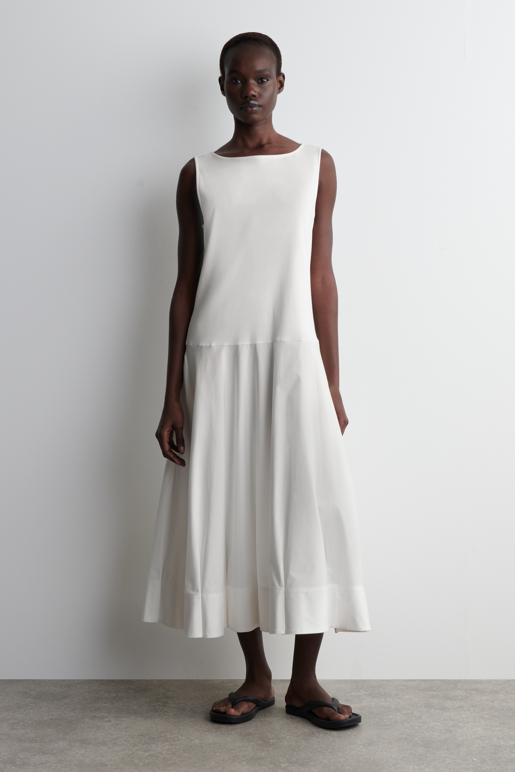 Agrandir l'image: ROBE MIDI TRAPÈZE À ENCOLURE BATEAU EN COTON - BLANC - FEMME | H&M CH 1