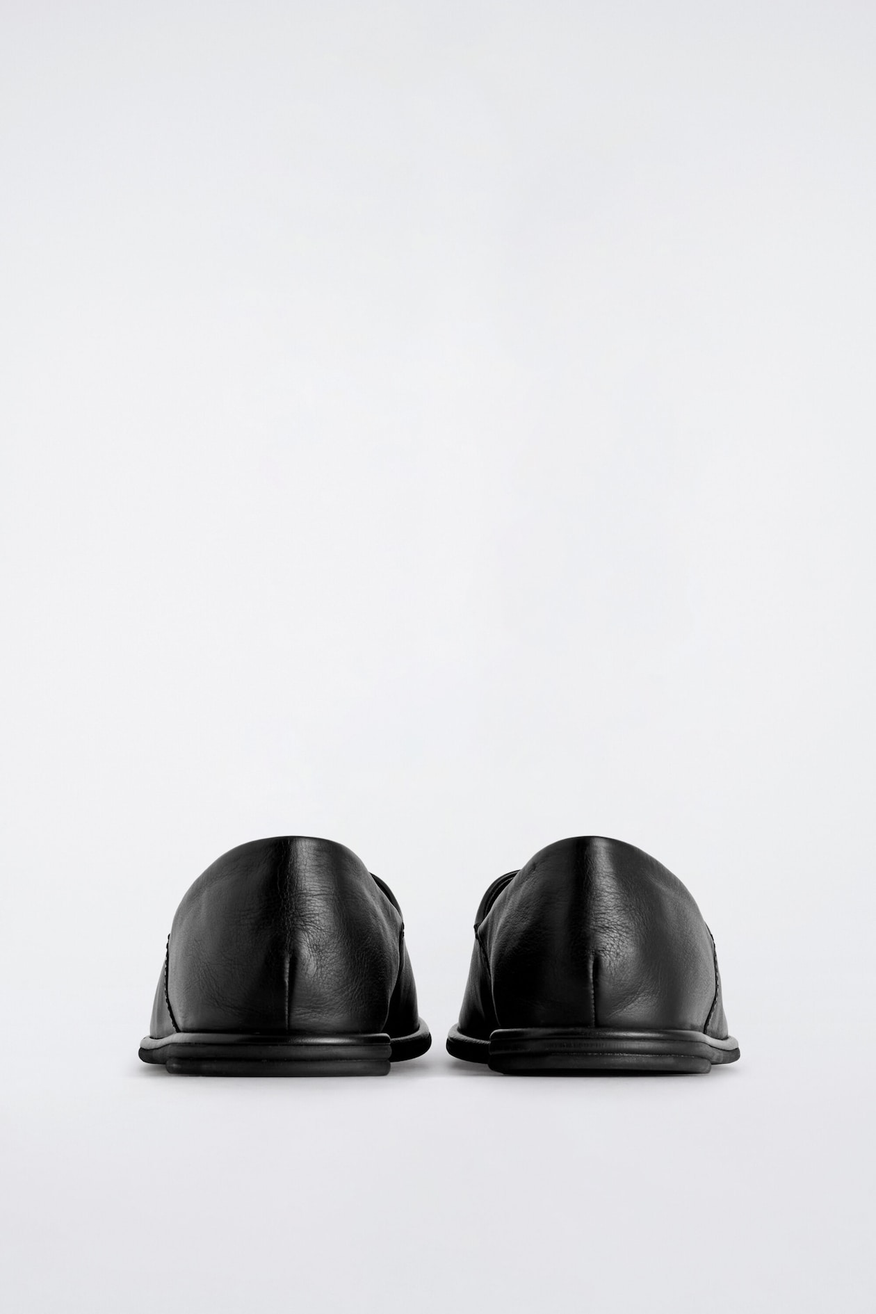 LEATHER SLIP-ON SHOES - BLACK | COS US display picture 2
