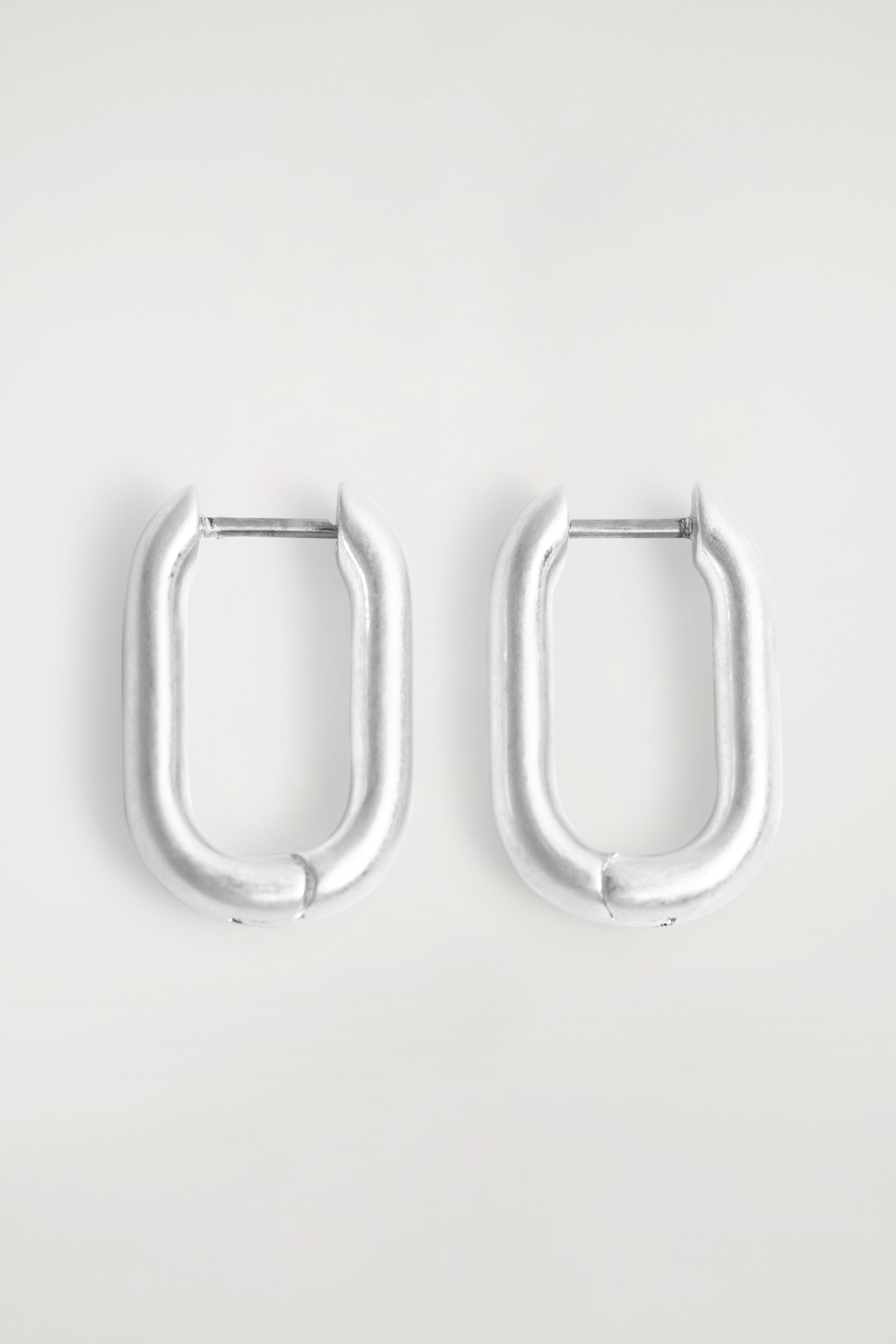 Grotere afbeelding bekijken: OVALE OORRINGEN - Zilver - DAMES | H&M BE 3