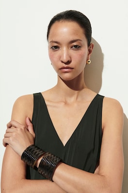 GATHERED PLEATED V-NECK MAXI DRESS — DARK GREEN 8