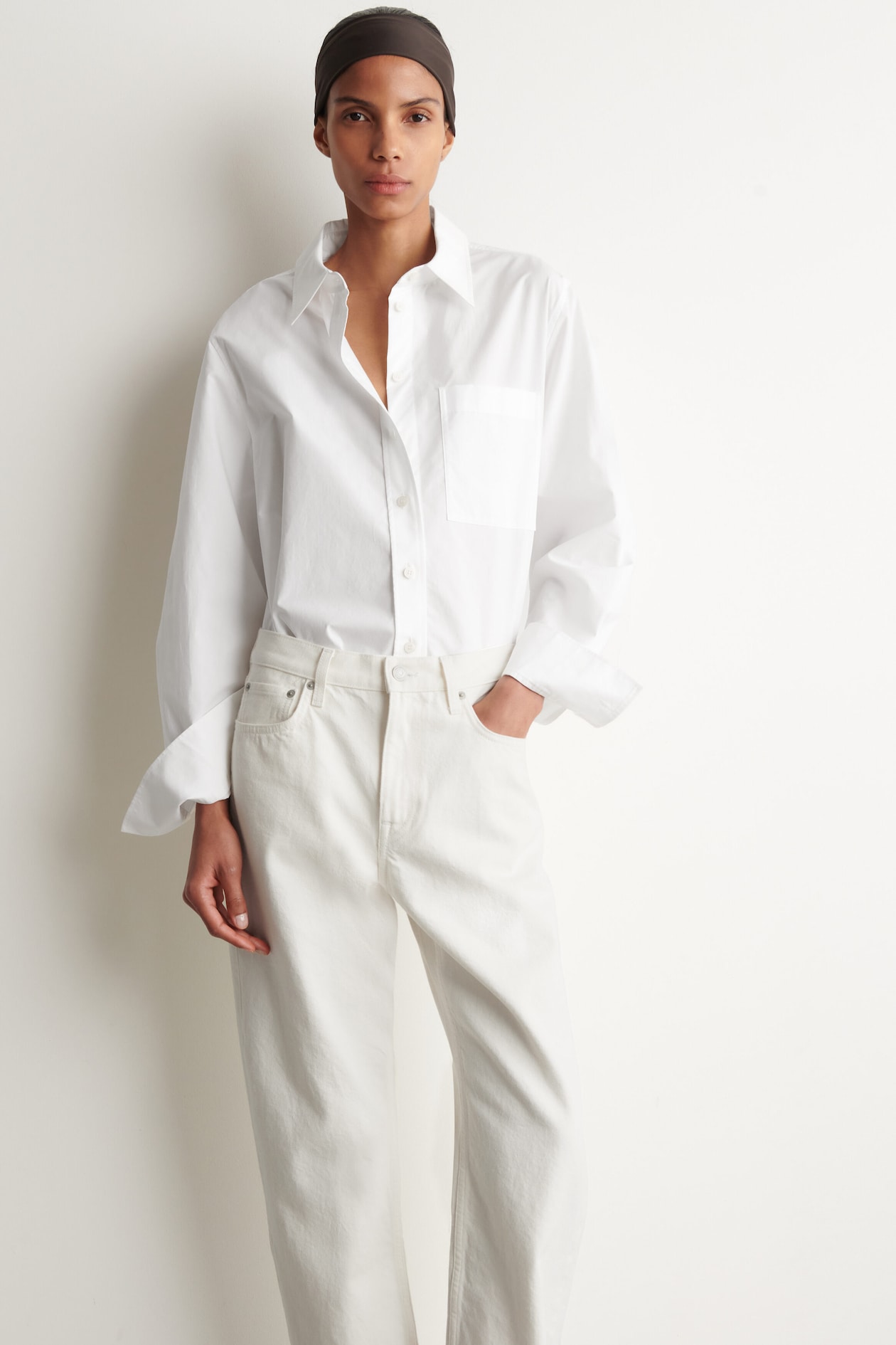 CHORD STRAIGHT-LEG JEANS — WHITE