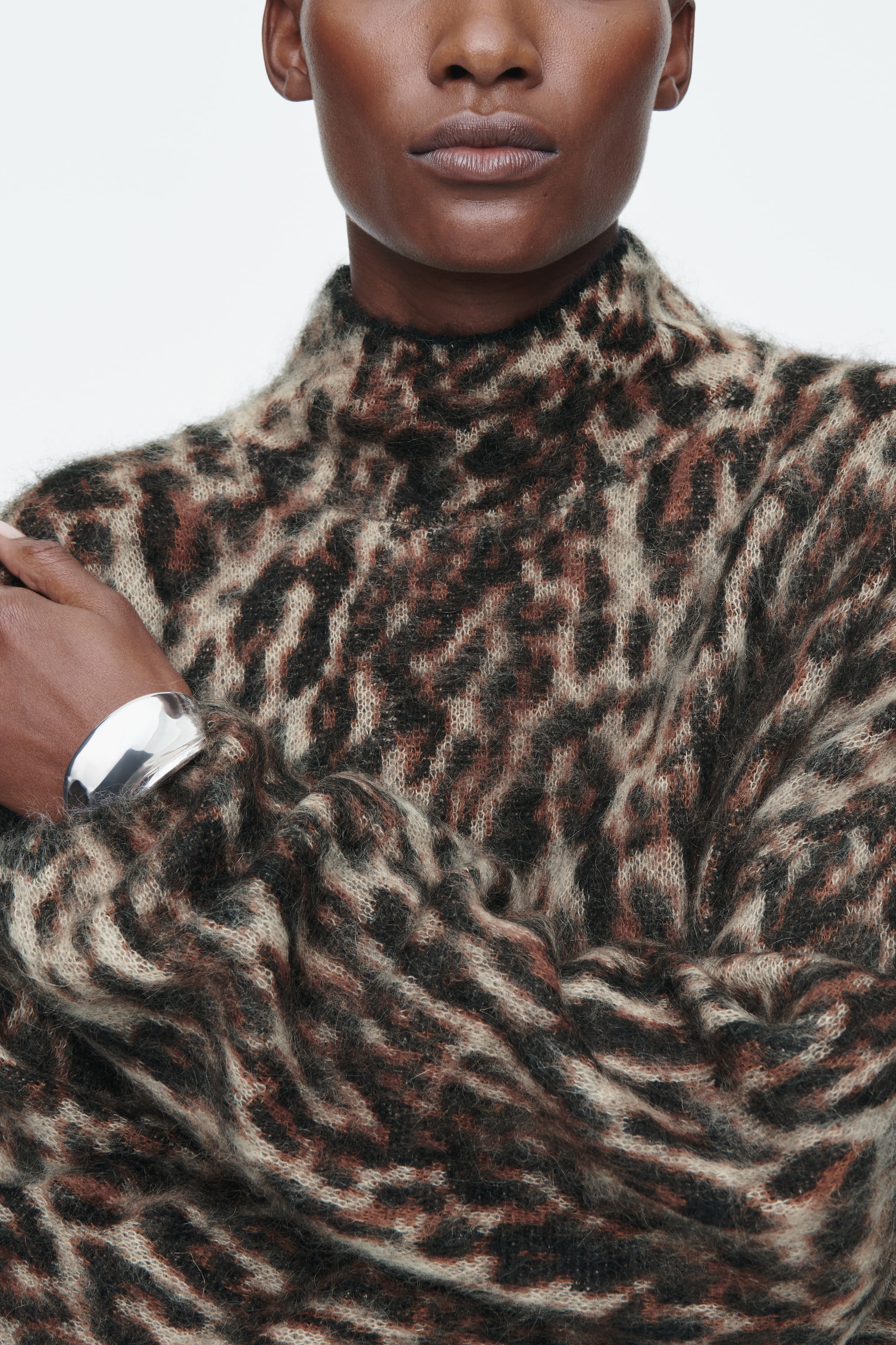 Größeres Bild ansehen: PULLOVER AUS MOHAIR-MIX MIT LEOPARDENMUSTER - LEOPARDENMUSTER - Ladies | H&M DE 5