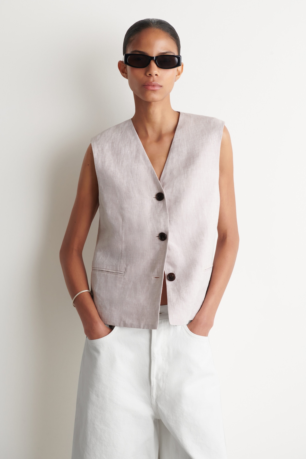 LINEN WAISTCOAT — LIGHT PINK