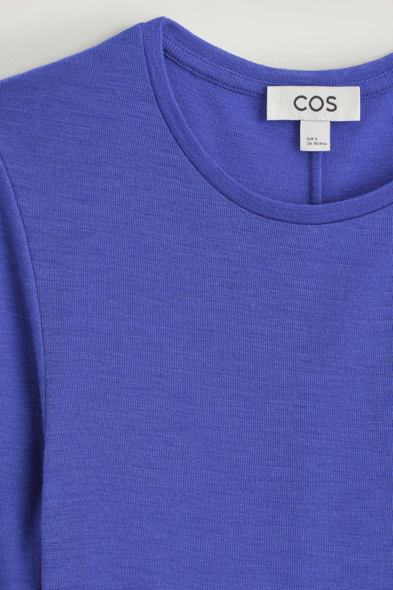 SLIM MERINO WOOL TOP — COBALT BLUE