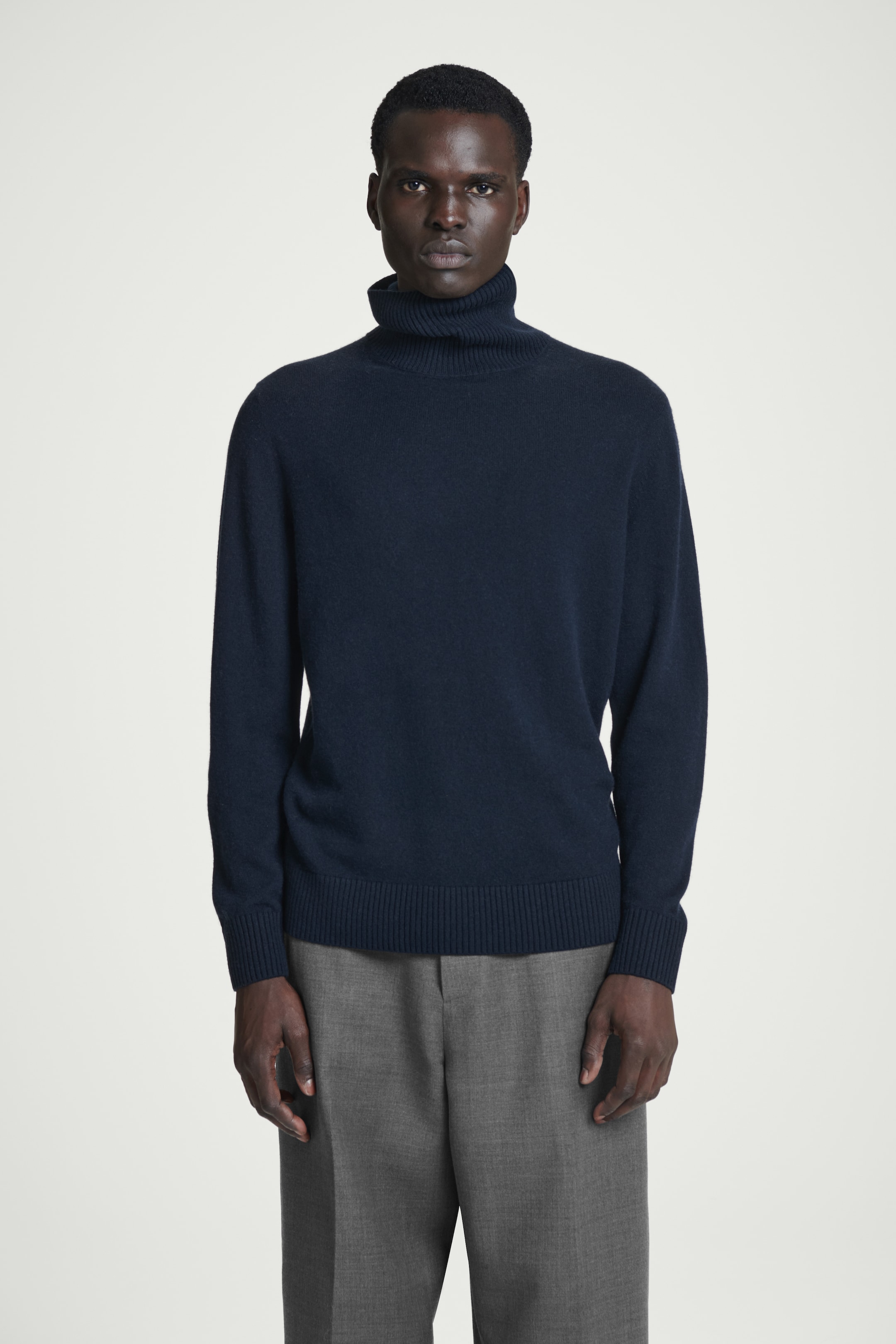 Grotere afbeelding bekijken: WOOL-CASHMERE ROLL-NECK JUMPER - NAVY - HEREN | H&M NL 1