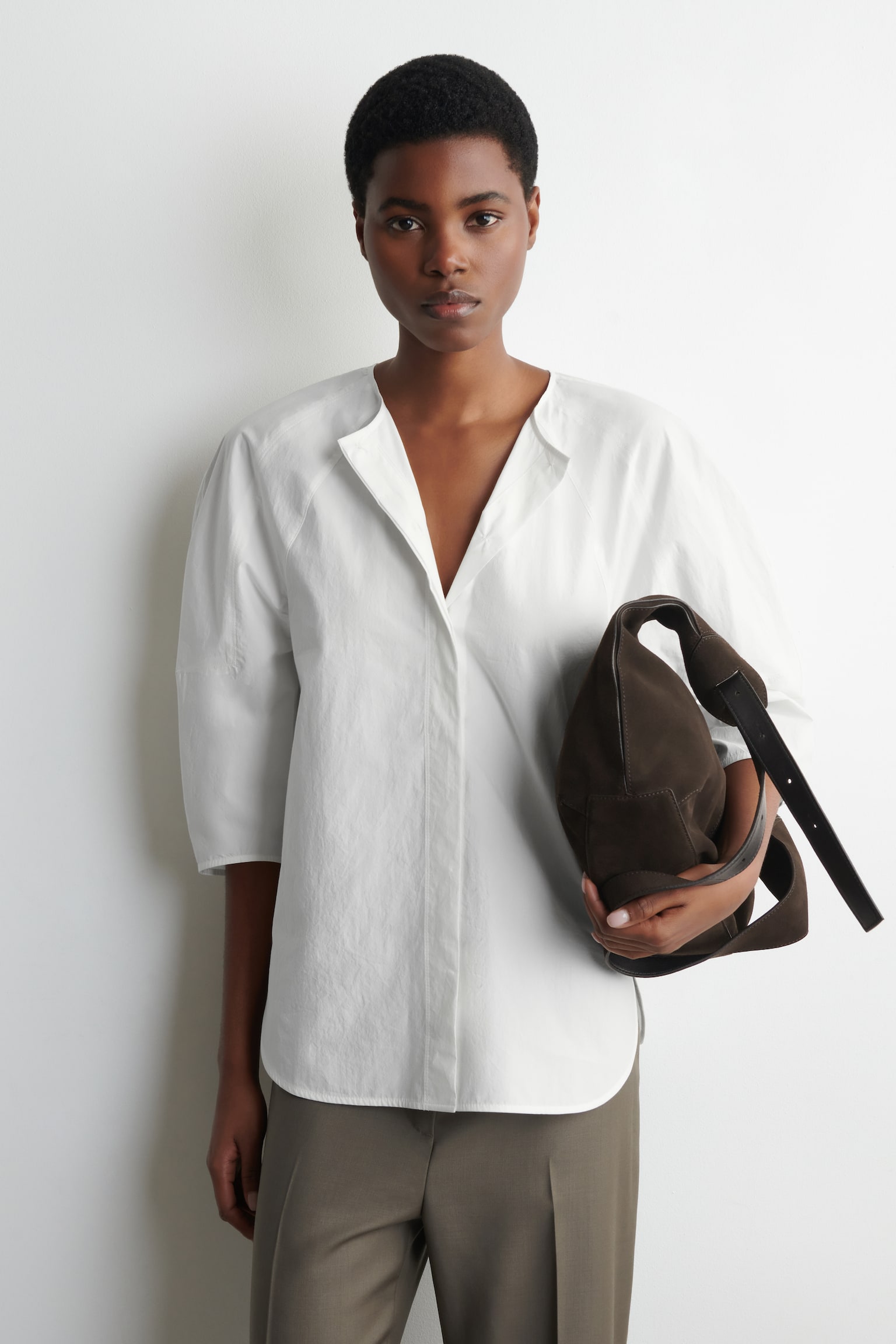 BLUSA SCULTOREA IN POPELINE DI COTONE PIMA - BIANCO/NERO/VERDE - 1