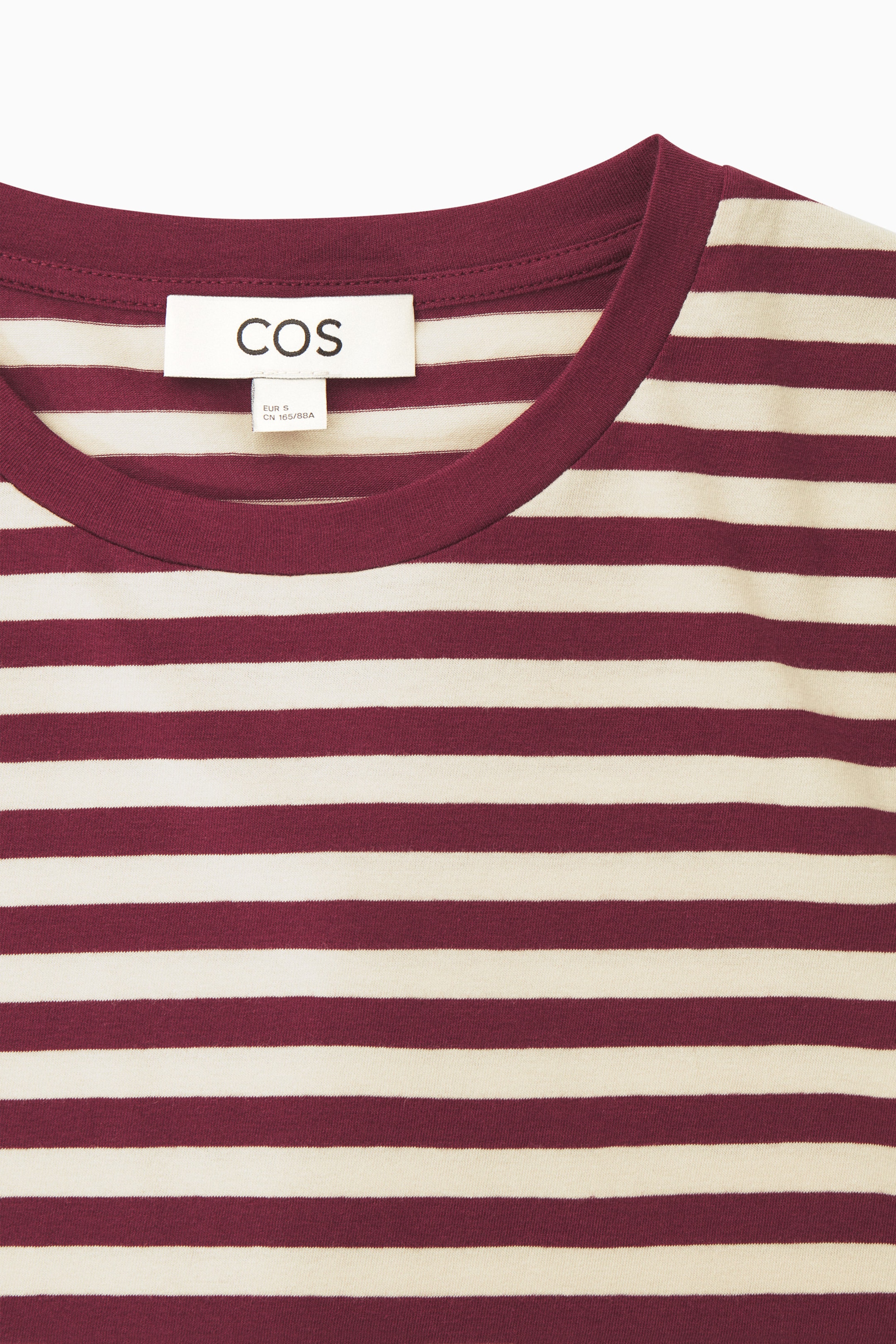 SLIM LIGHTWEIGHT LONG-SLEEVED TOP
