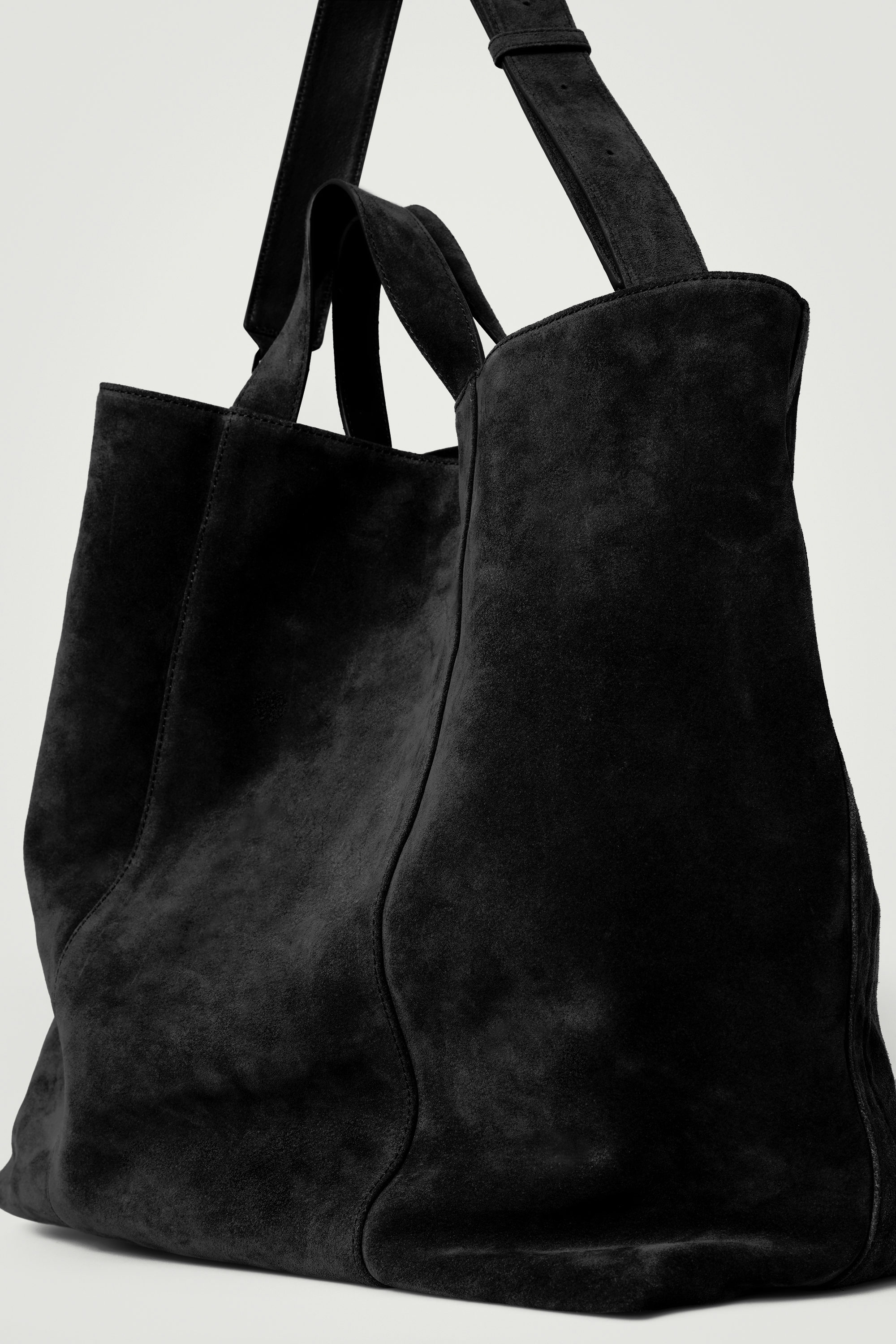high class tote bag／suede black Tote suede | black – KASSL Editions