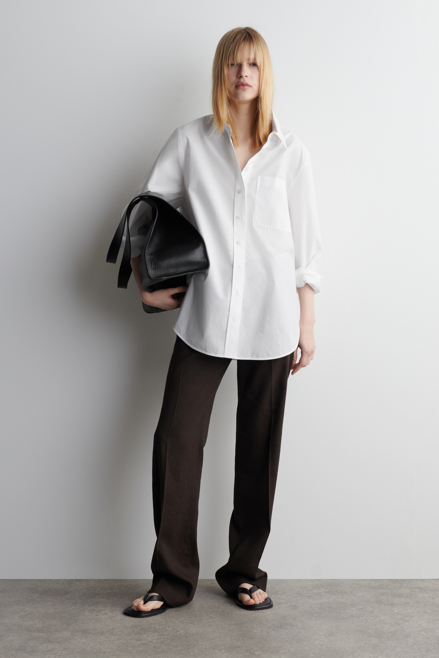 PANTALÓN DE TRAJE DE LINO CORTE RECTO - MARRÓN OSCURO - 6