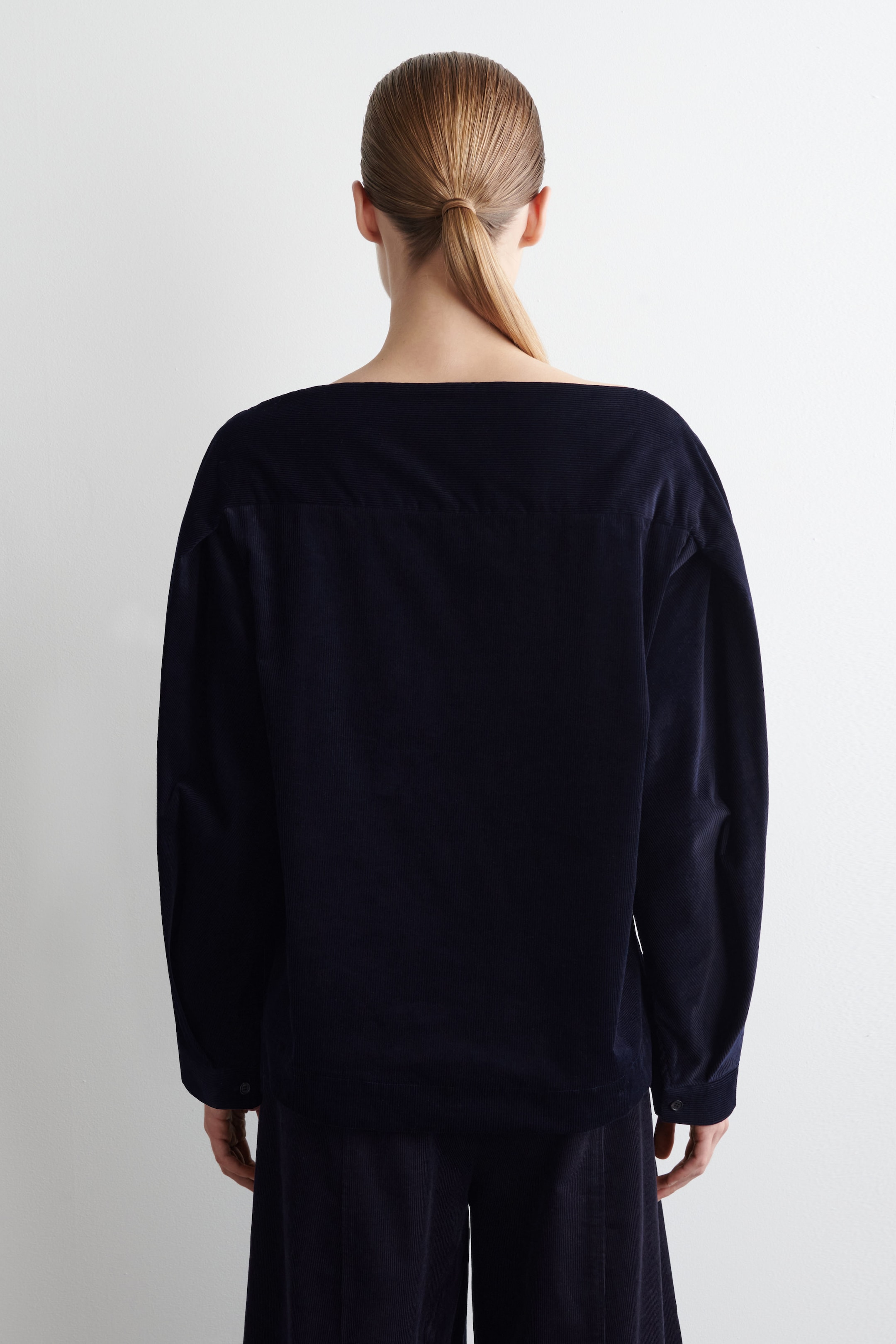 STRAIGHT-NECK CORDUROY TOP - NAVY | COS US