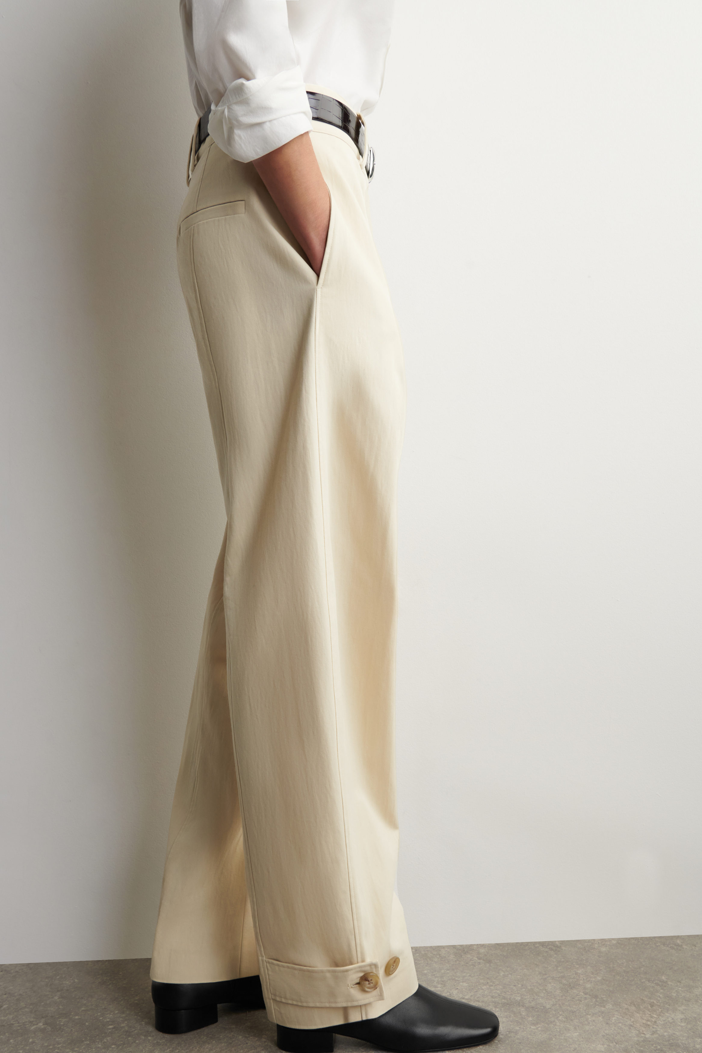 BARREL-LEG COTTON UTILITY TROUSERS - LIGHT BEIGE | COS DE