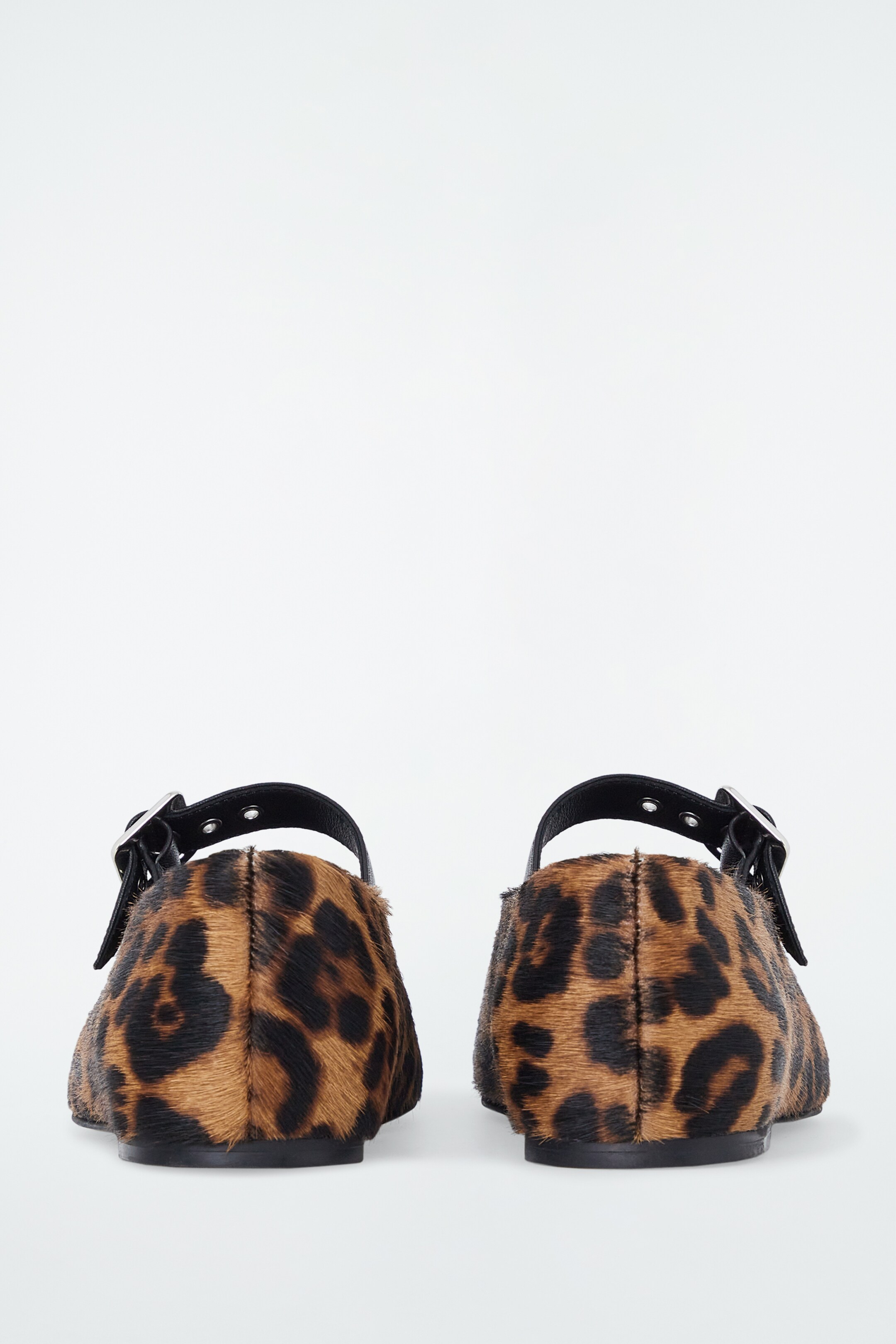 Agrandir l'image: BALLERINES À IMPRIMÉ LÉOPARD EN CUIR FAÇON POULAIN - LÉOPARD - FEMME | H&M CH 3