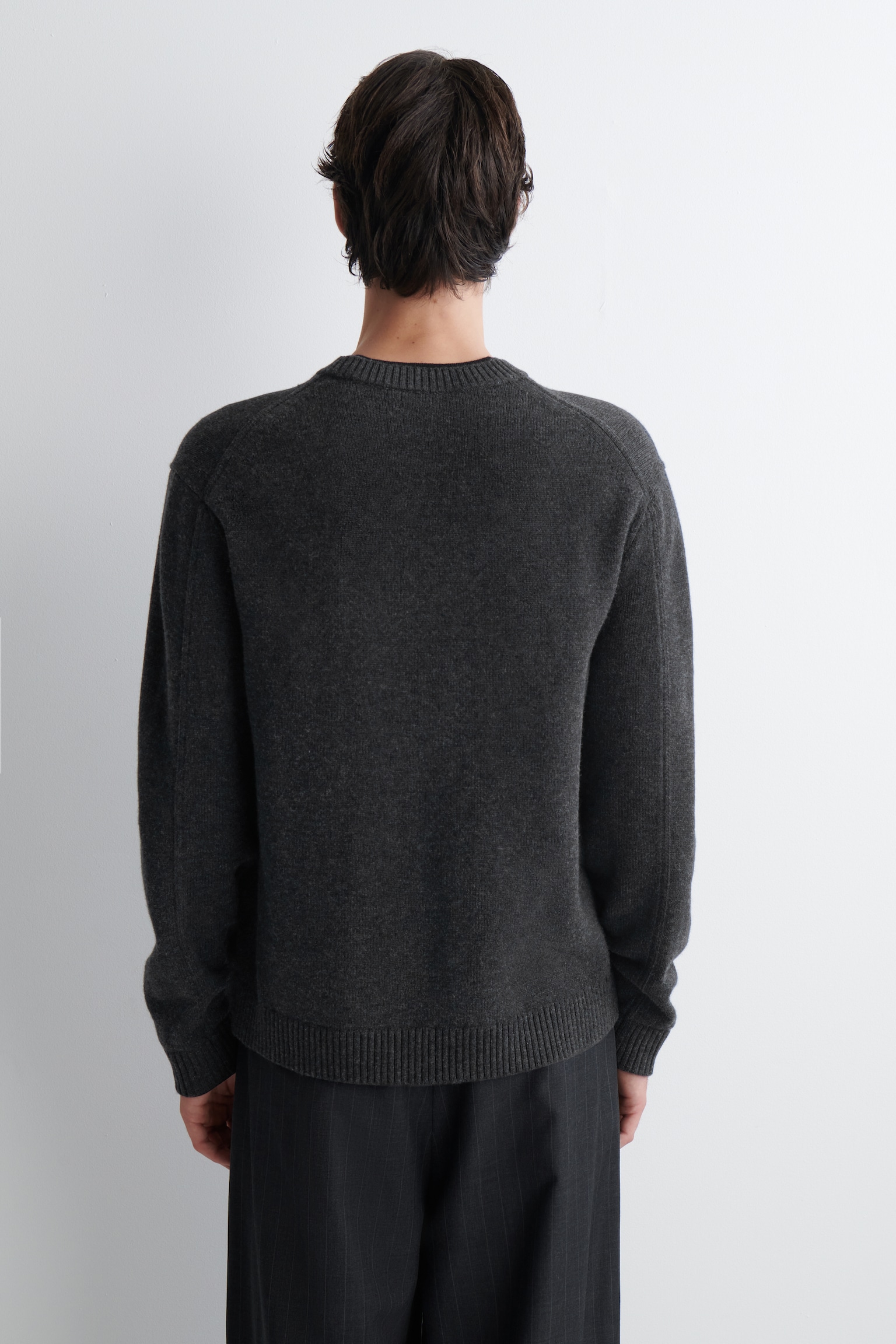MAGLIONE IN LANA MERINO CON BORDI A CONTRASTO - ANTRACITE - 8