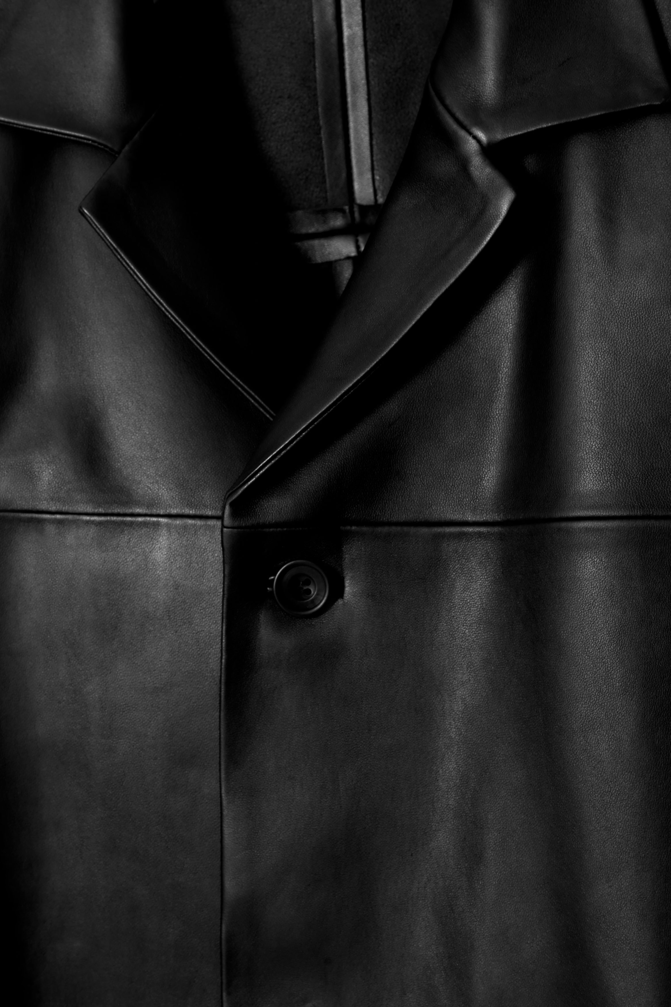 ジャケット・アウター Common divisor black leather jacket CAMP-COLLAR LEATHER JACKET - BLACK | COS