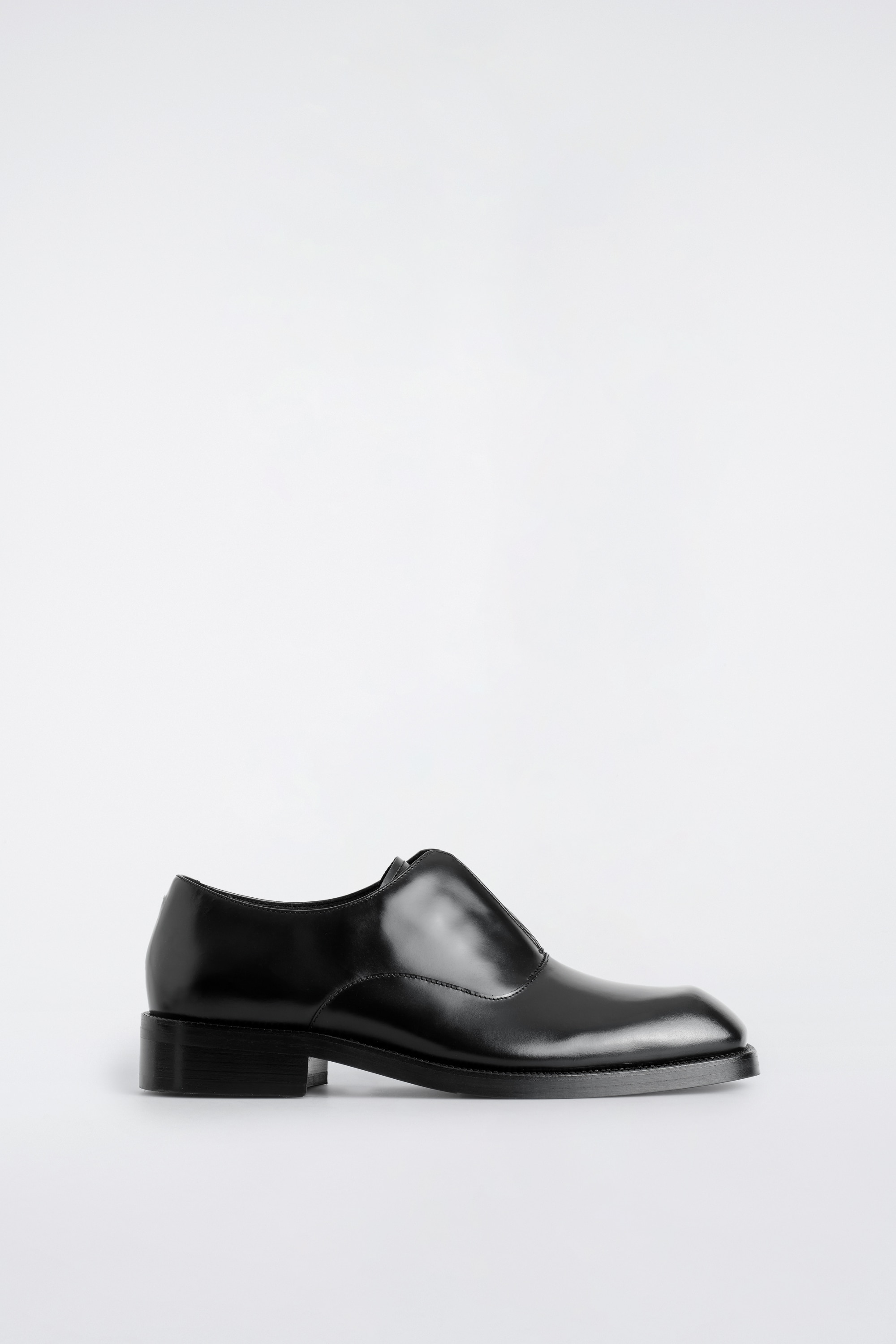 CHAUSSURES OXFORD EN CUIR À BOUT CARRÉ - NOIR