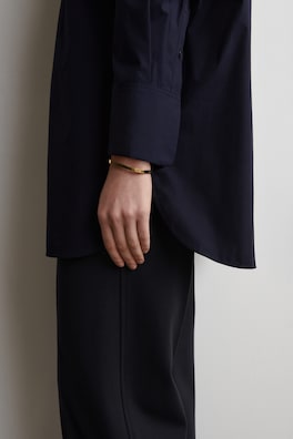 CURVED RECTANGULAR BANGLE — GOLD 1