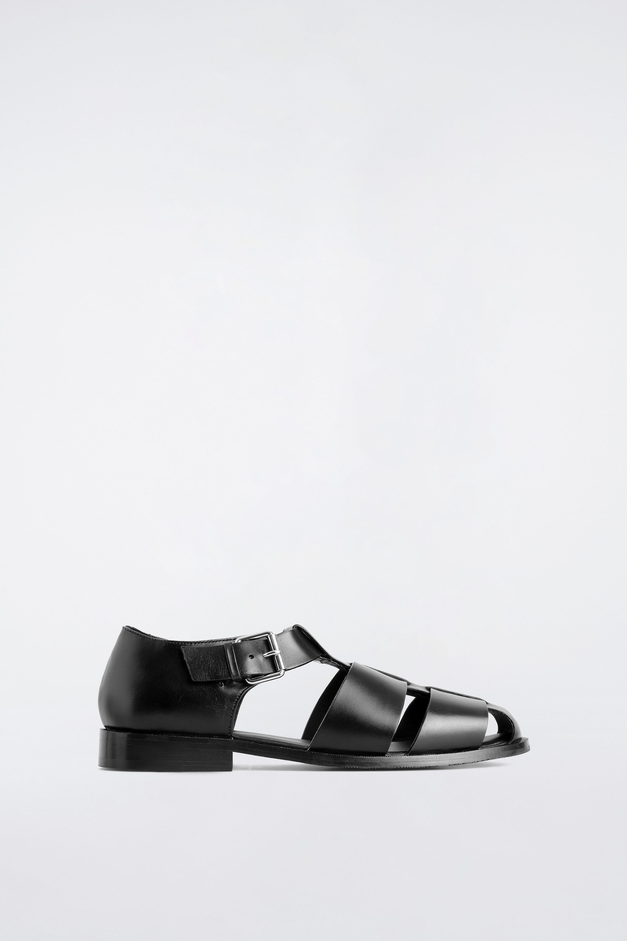 LEATHER FISHERMAN SANDALS — BLACK