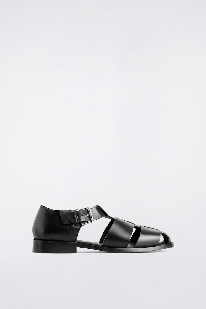 LEATHER FISHERMAN SANDALS — BLACK