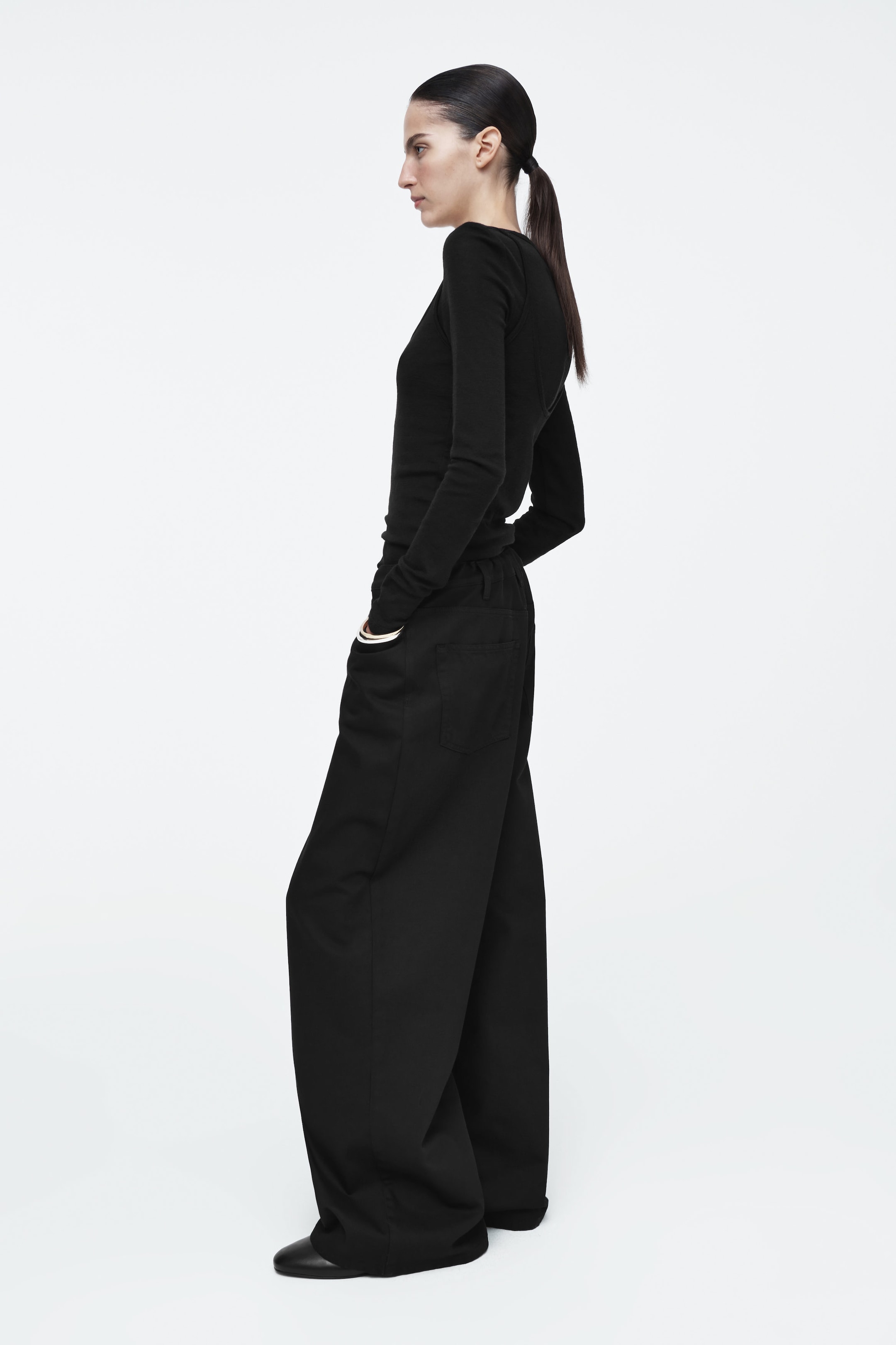 WIDE-LEG DRAWSTRING PANTS