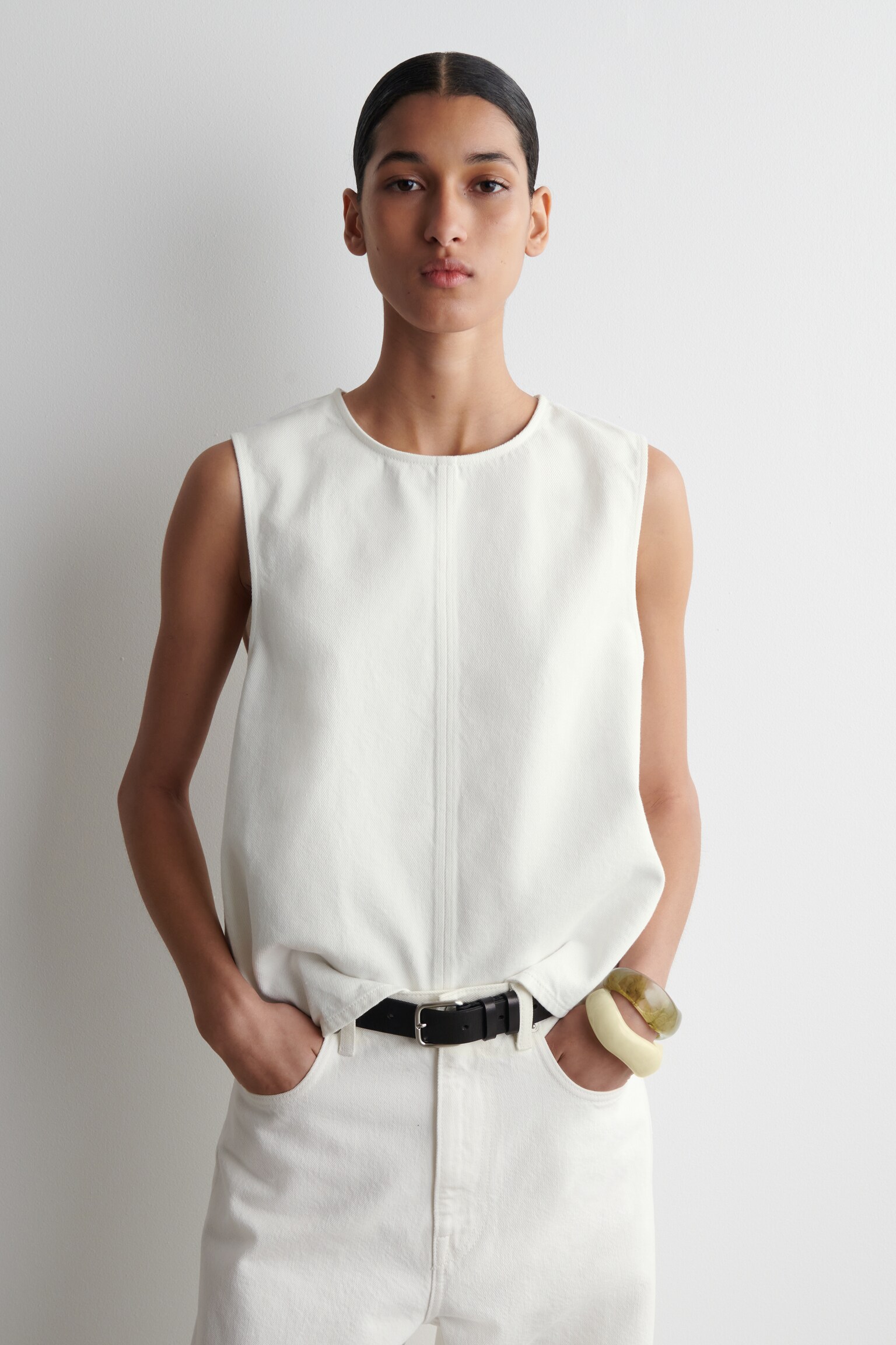 TOP DE DENIM SIN MANGAS - BLANCO - 1