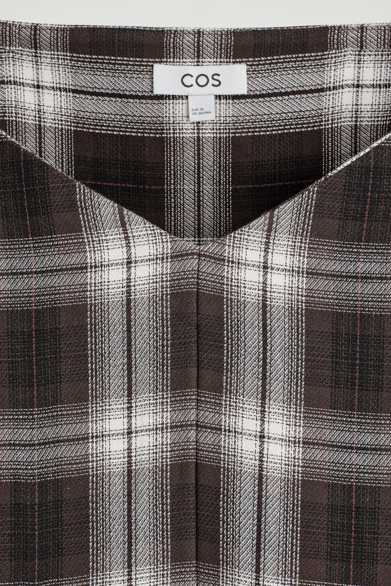 CHECKED V-NECK TOP — BURGUNDY / CHECKED