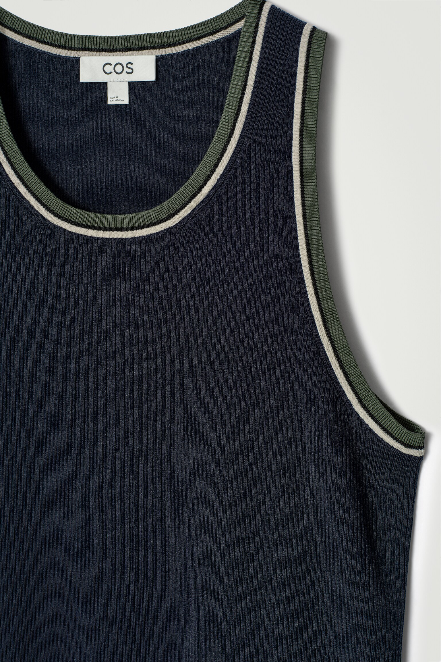 CAMISETA DE CANALÉ CON RIBETE EN CONTRASTE - AZUL MARINO/BLANCO - 5