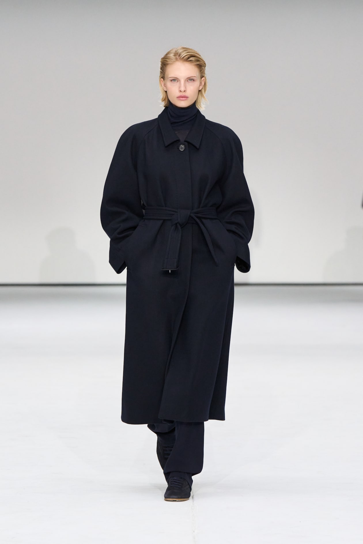 WOOL-BLEND TRENCH COAT