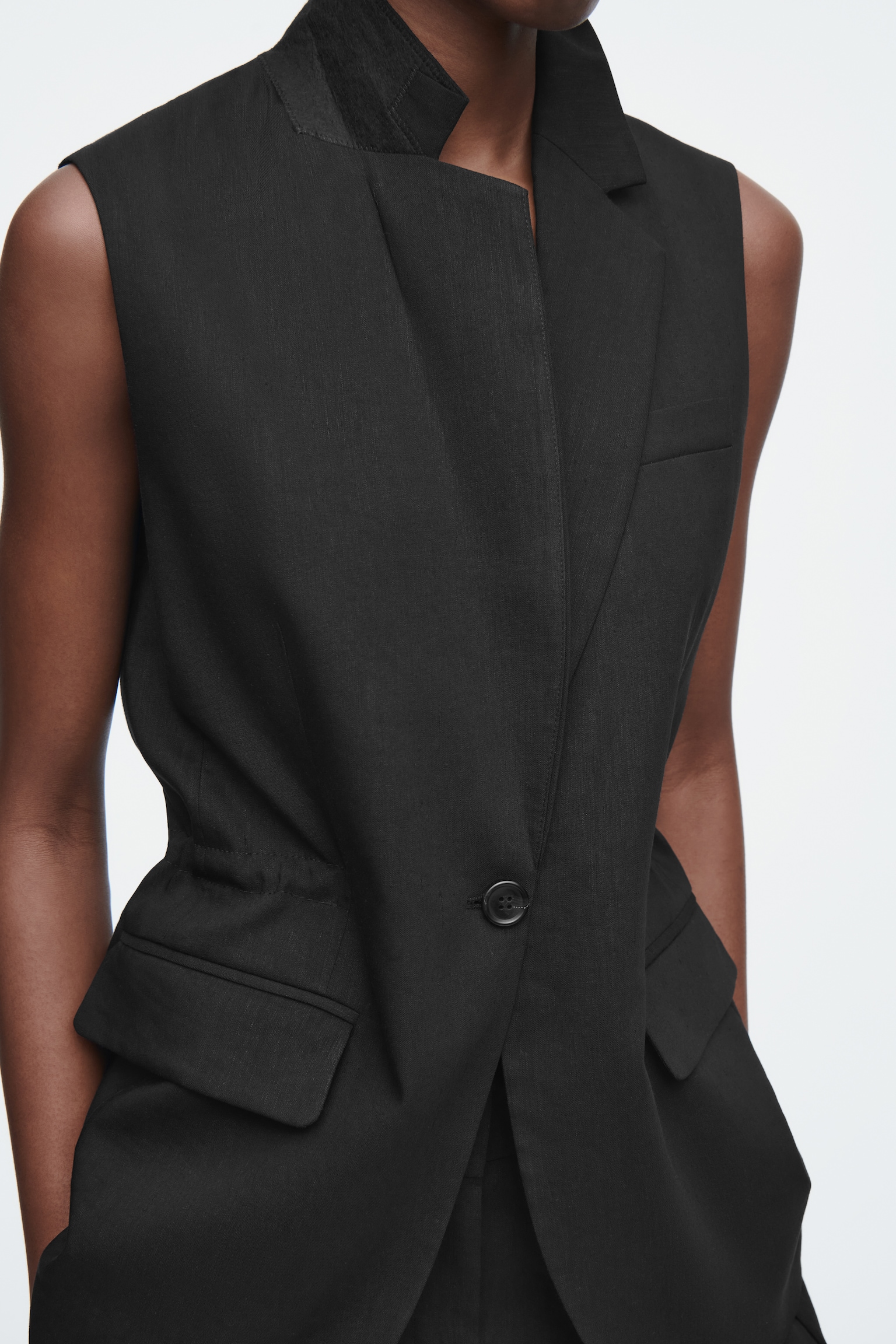 CHALECO DE LINO SLIM FIT - NEGRO/ALBARICOQUE - 6