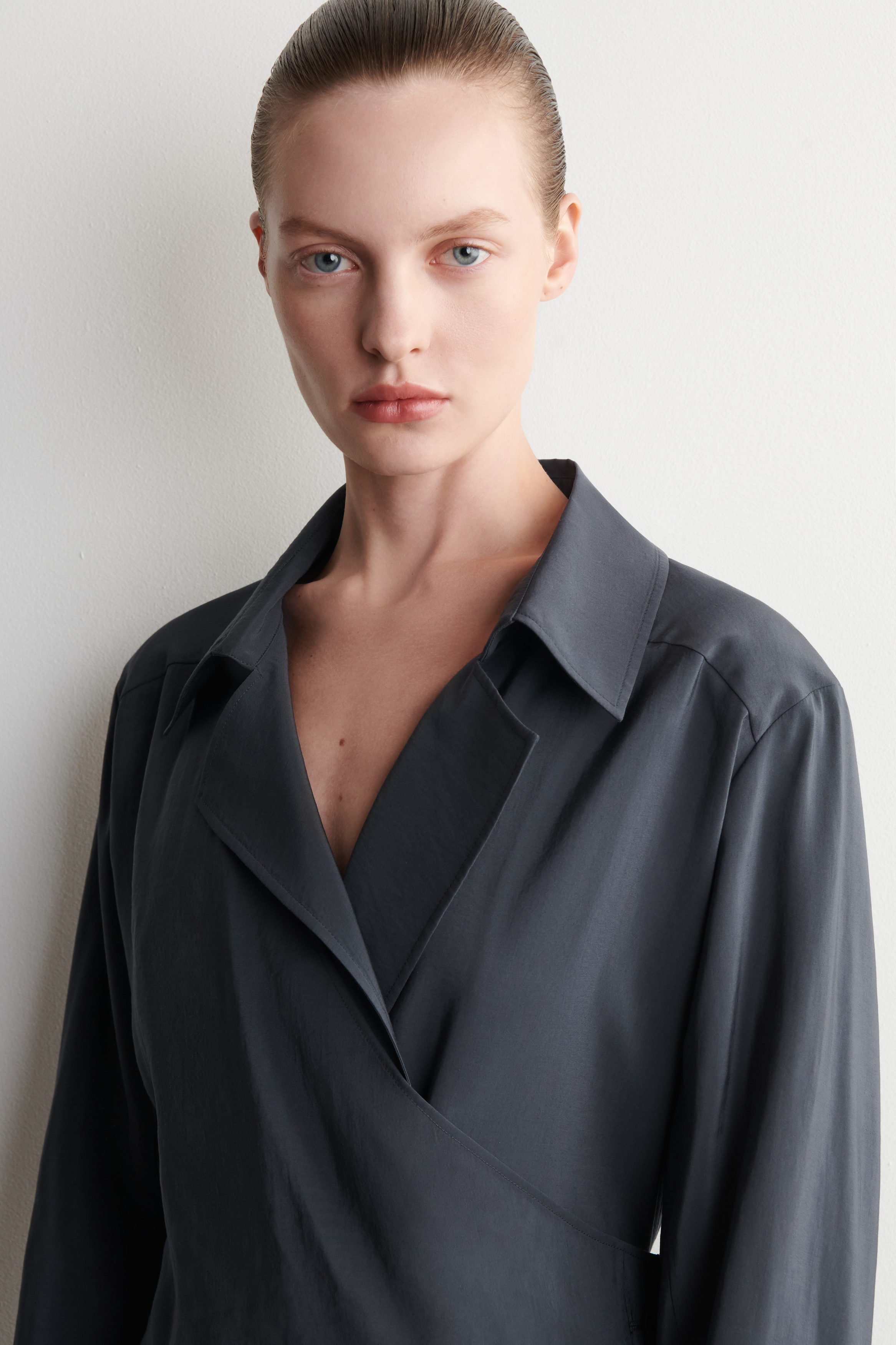 BELTED TRENCH-DETAIL MIDI DRESS - STEEL GRAY | COS US