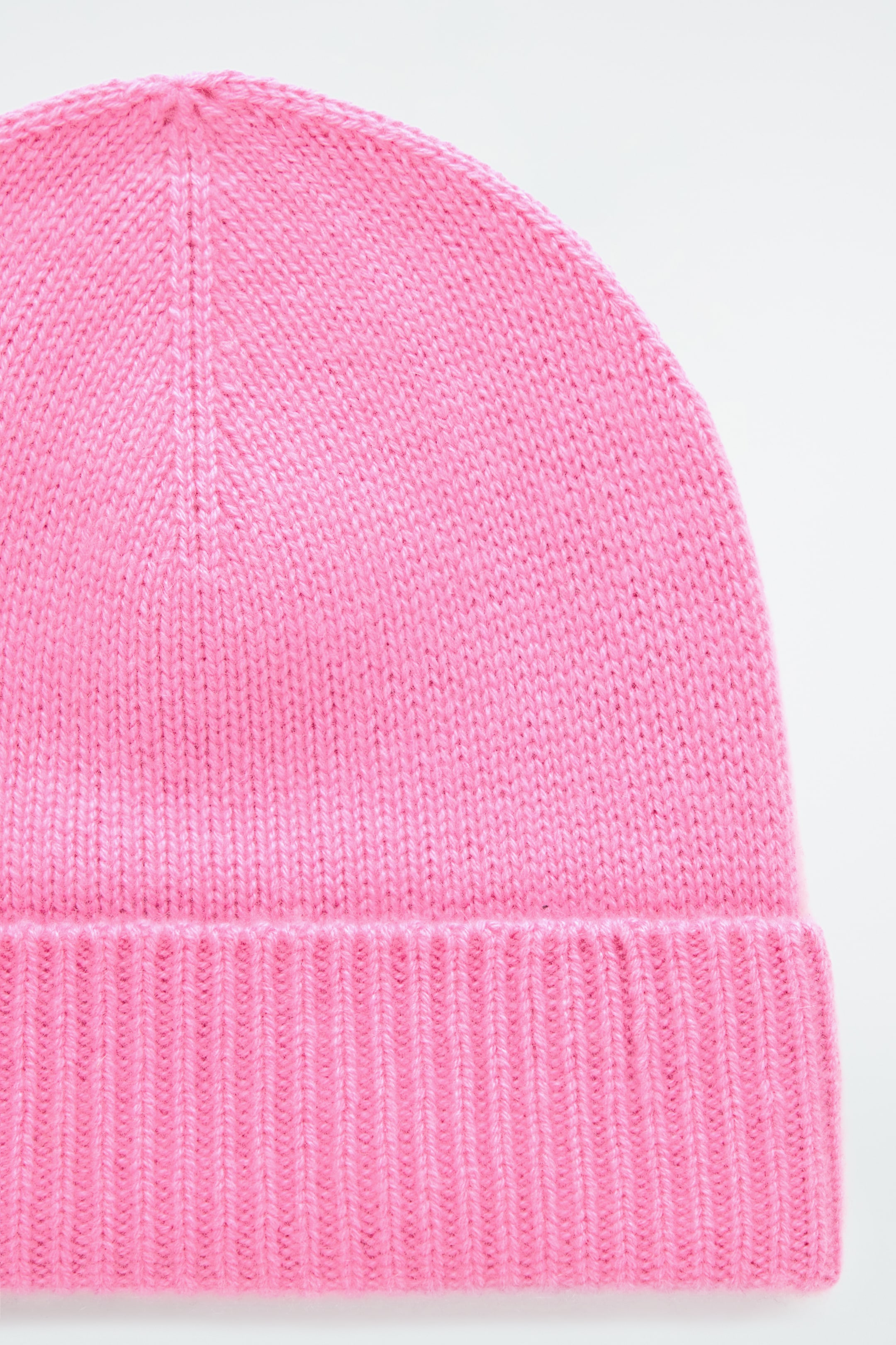 View larger image: CASHMERE BEANIE - PINK - Ladies | H&M GB 4