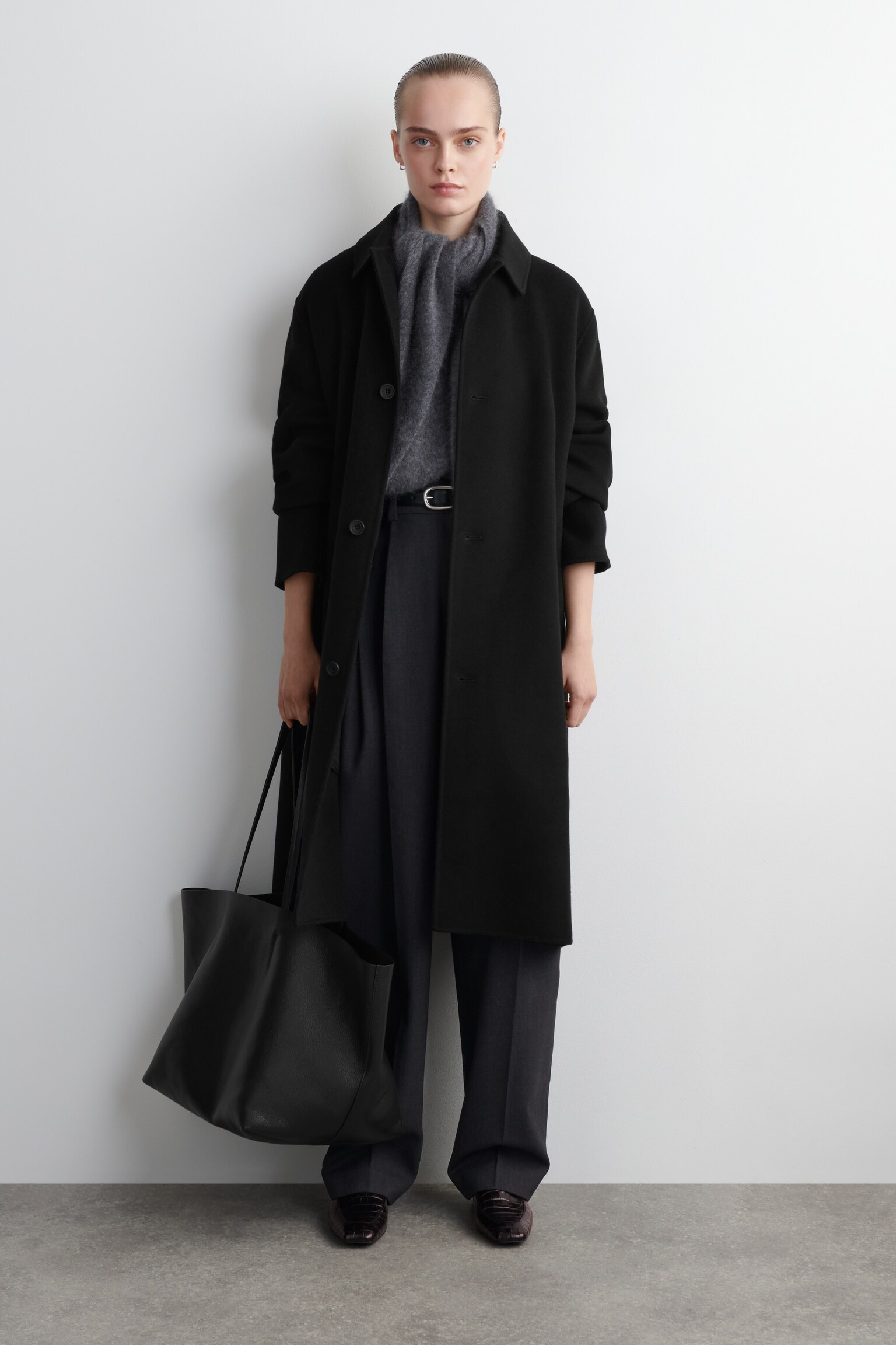 CLASSIC TOTE BAG - LEATHER - BLACK - 3