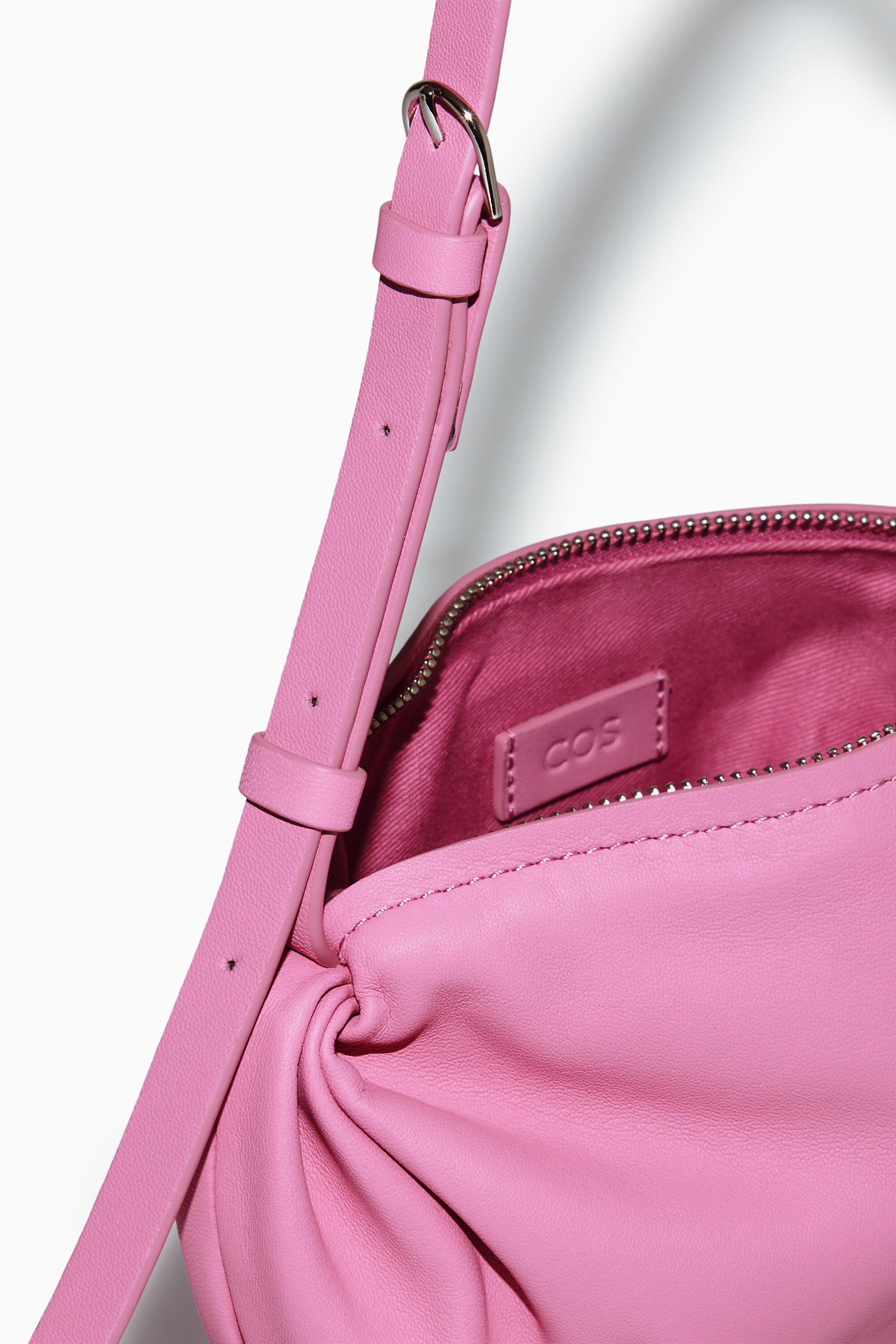 GATHERED SHOULDER BAG - LEATHER - PINK | COS