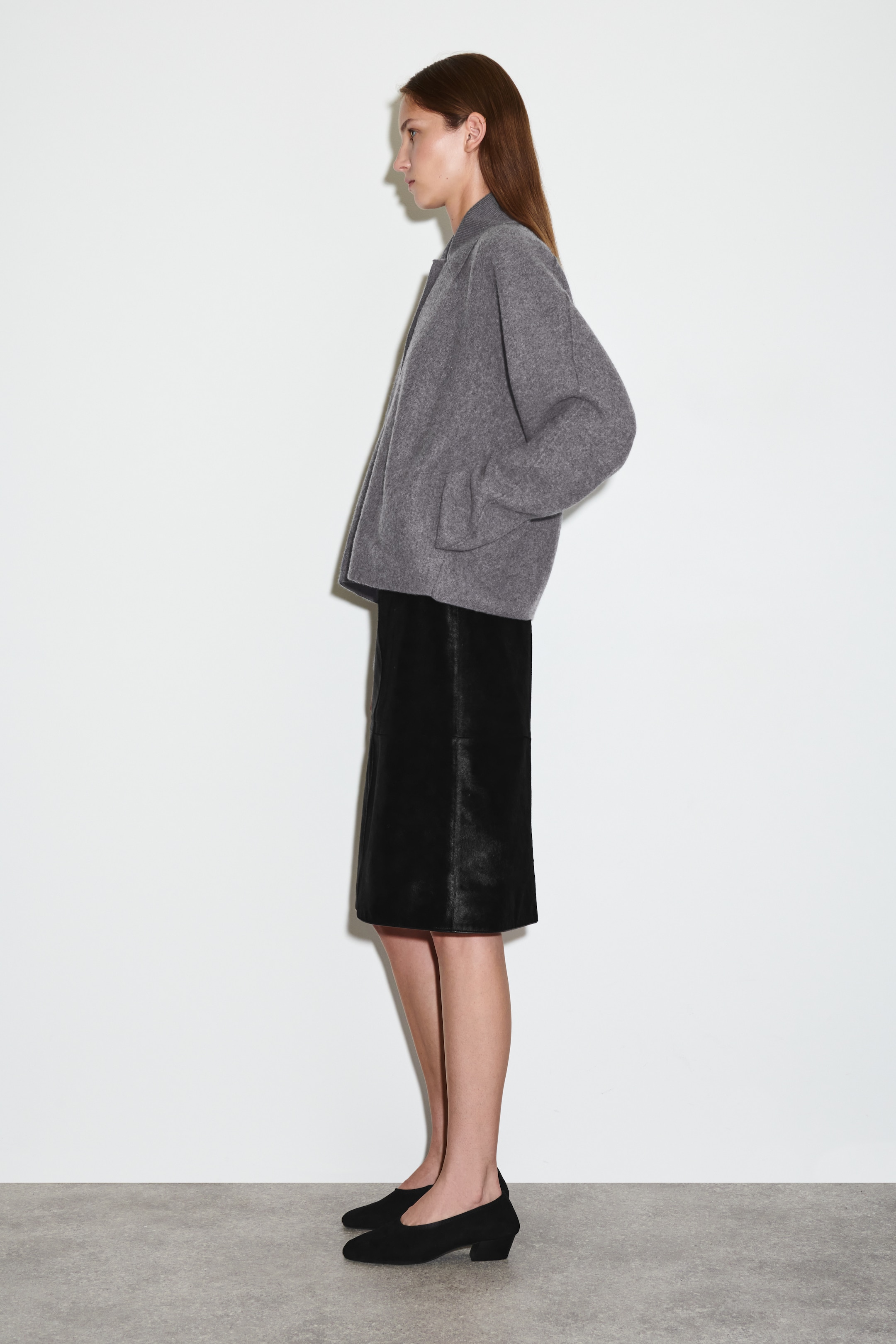 Zobraziť väčší obrázok: SCULPTED MERINO WOOL SHORT JACKET - Sivý mélanž - ŽENY | H&M SK 3