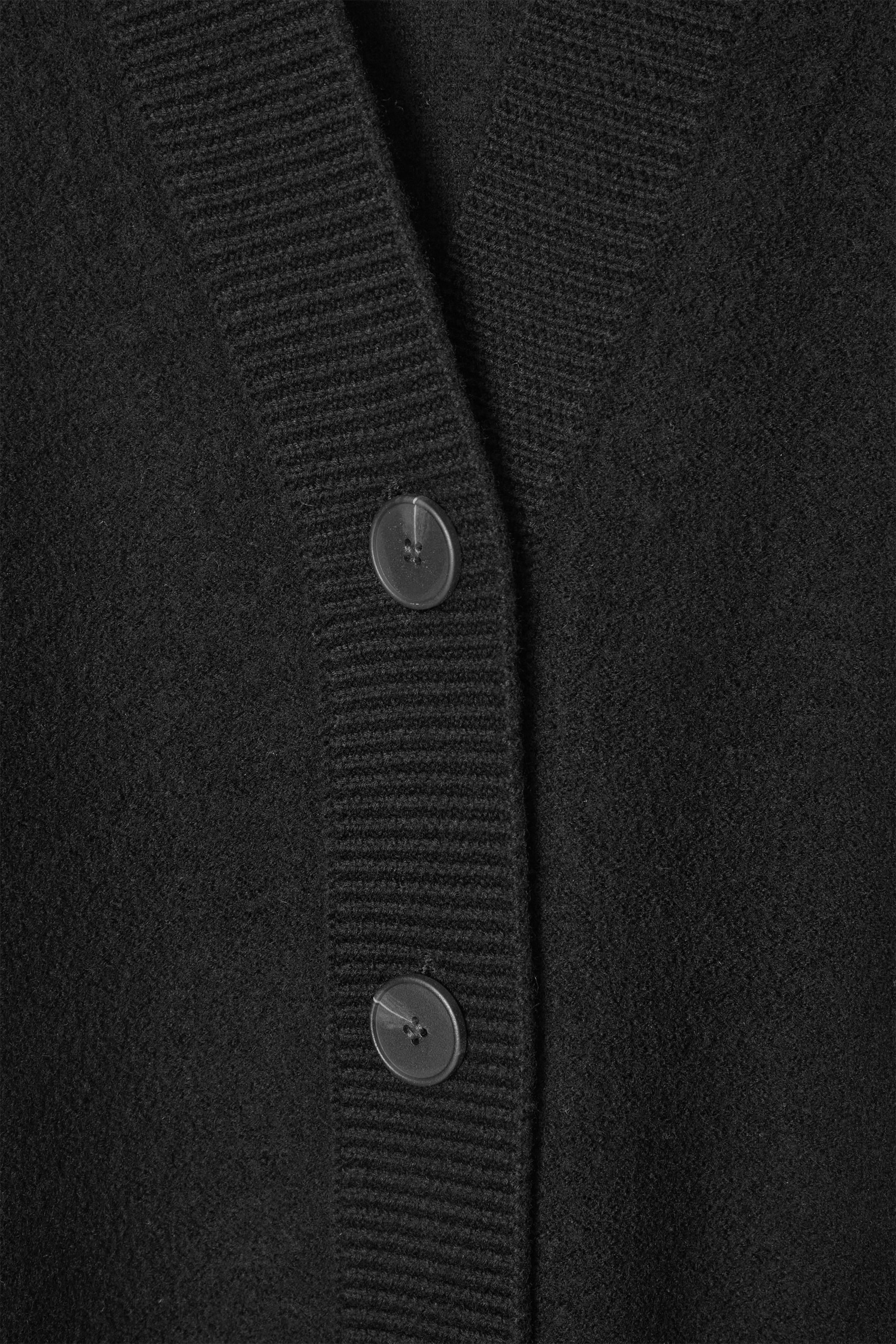 StillMedia/DescriptiveDetail