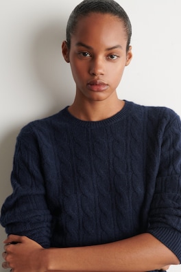 CABLE-KNIT PURE CASHMERE SWEATER — NAVY 5