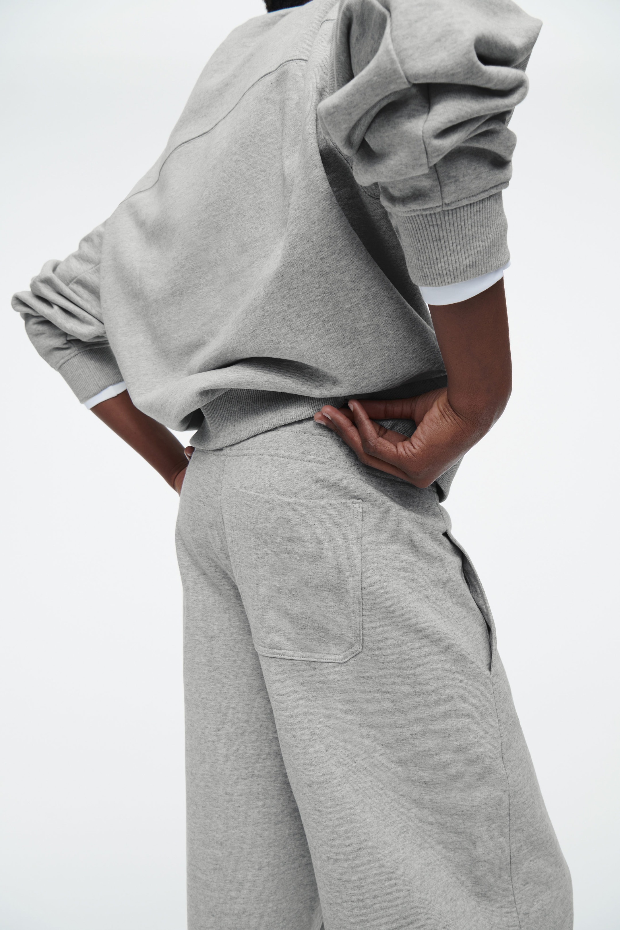 BARREL-LEG JOGGERS
