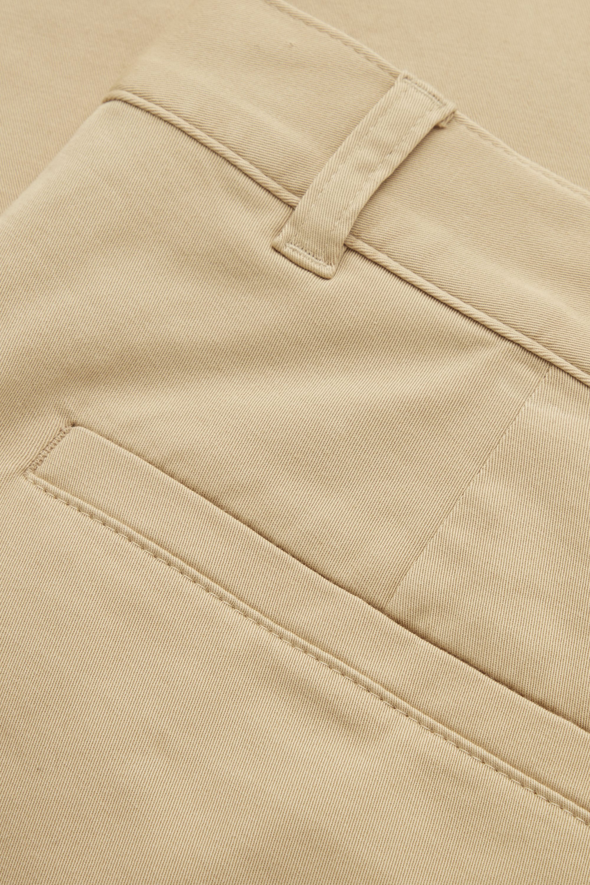 RELAXED-FIT TAPERED CHINOS - BEIGE | COS