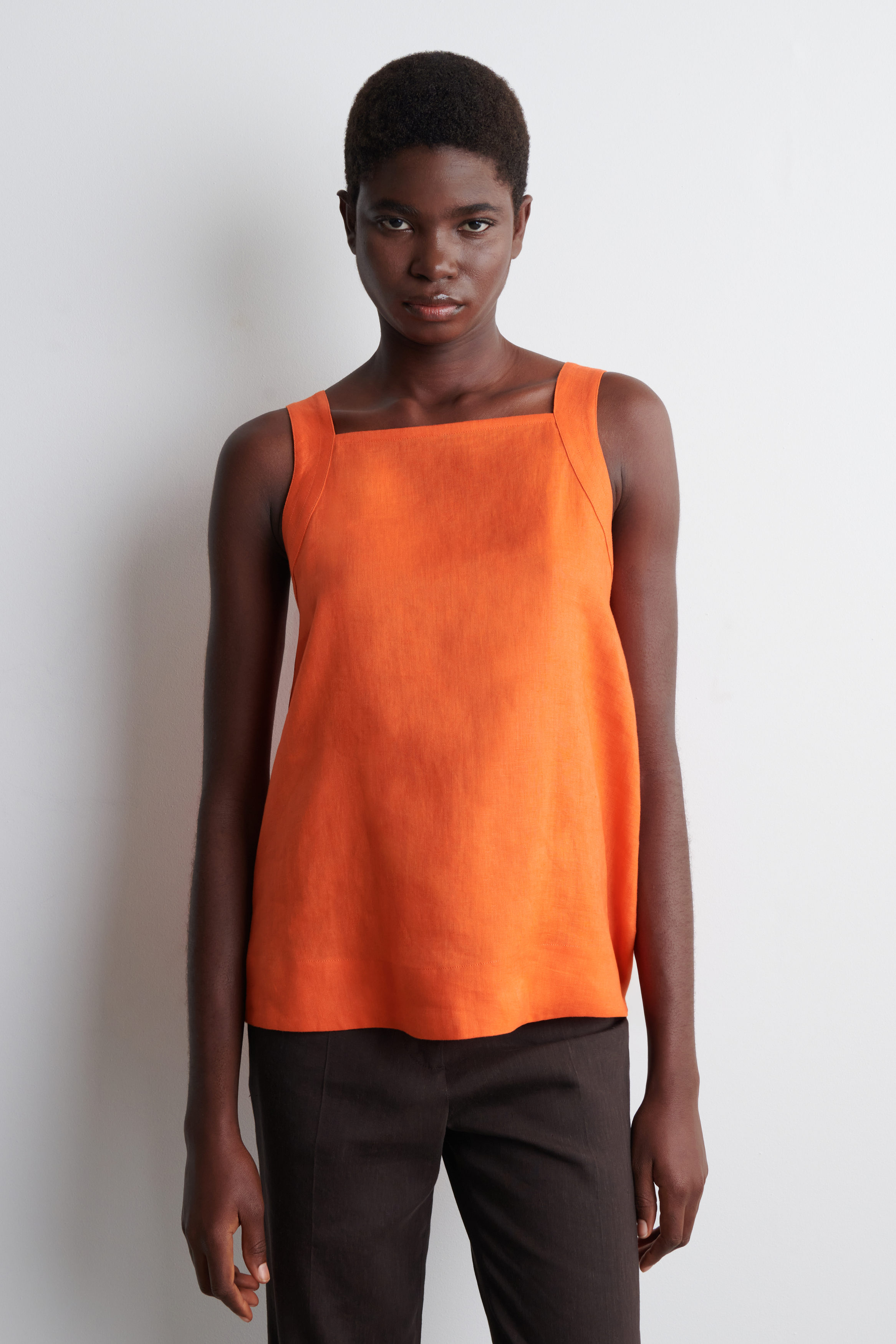 TIE-BACK LINEN TOP