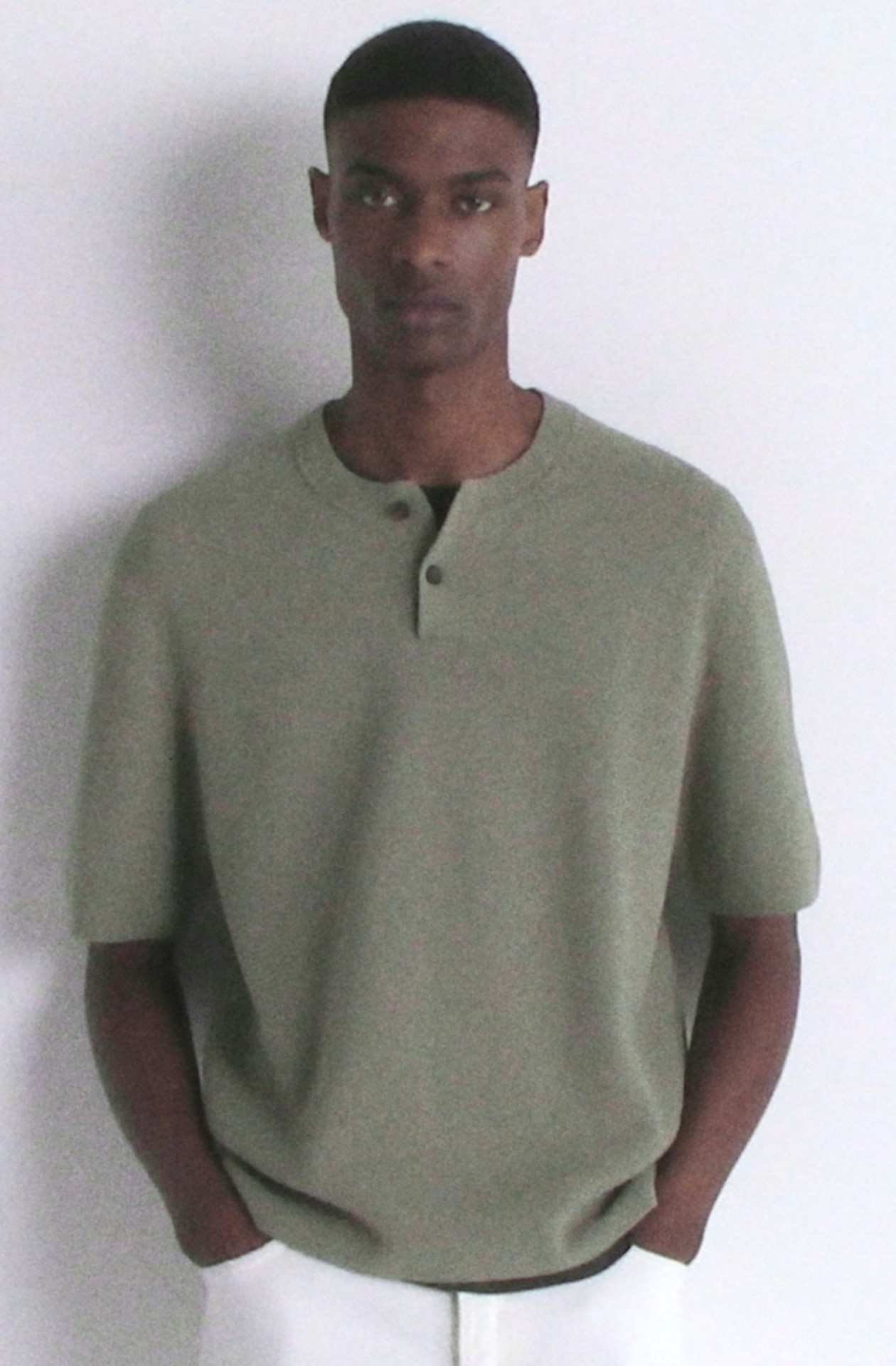 BOUCLÉ-KNIT HENLEY T-SHIRT - GREEN | COS US