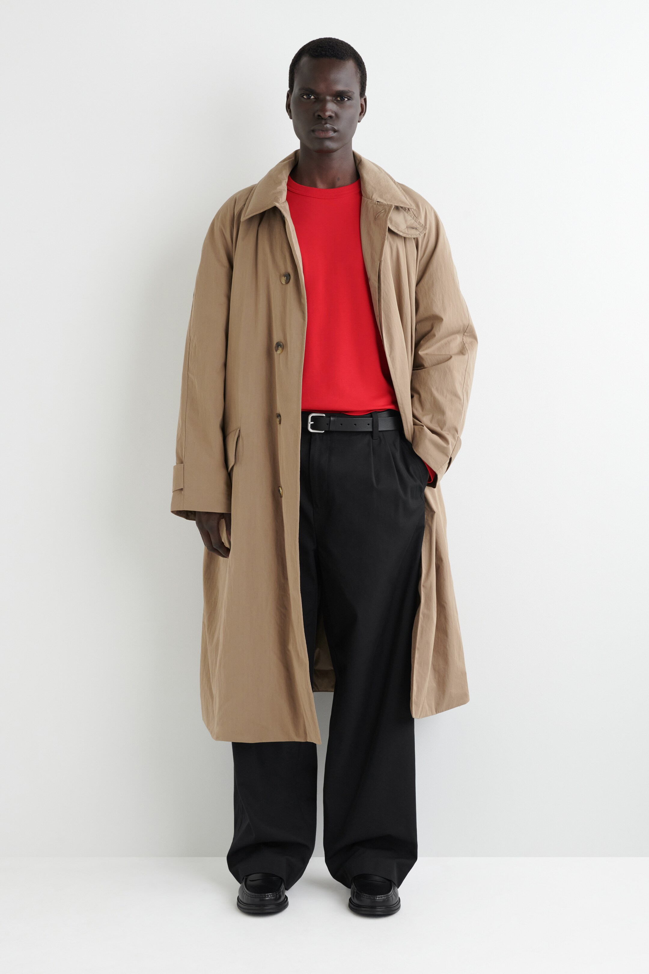 Ingrandisci l'immagine: RELAXED JERSEY INTERLOCK LONG-SLEEVED T-SHIRT - RED - UOMO | H&M CH 2