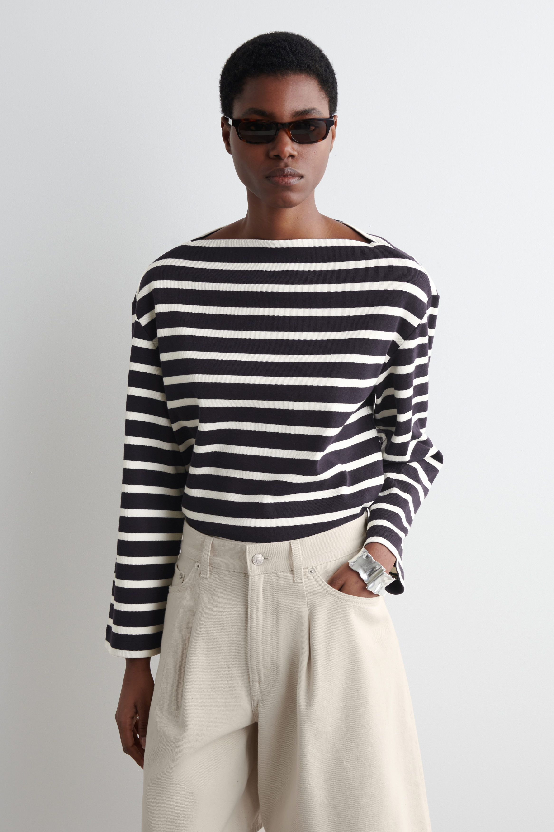 STRIPED BOAT-NECK TOP - NAVY / STRIPED | COS ES