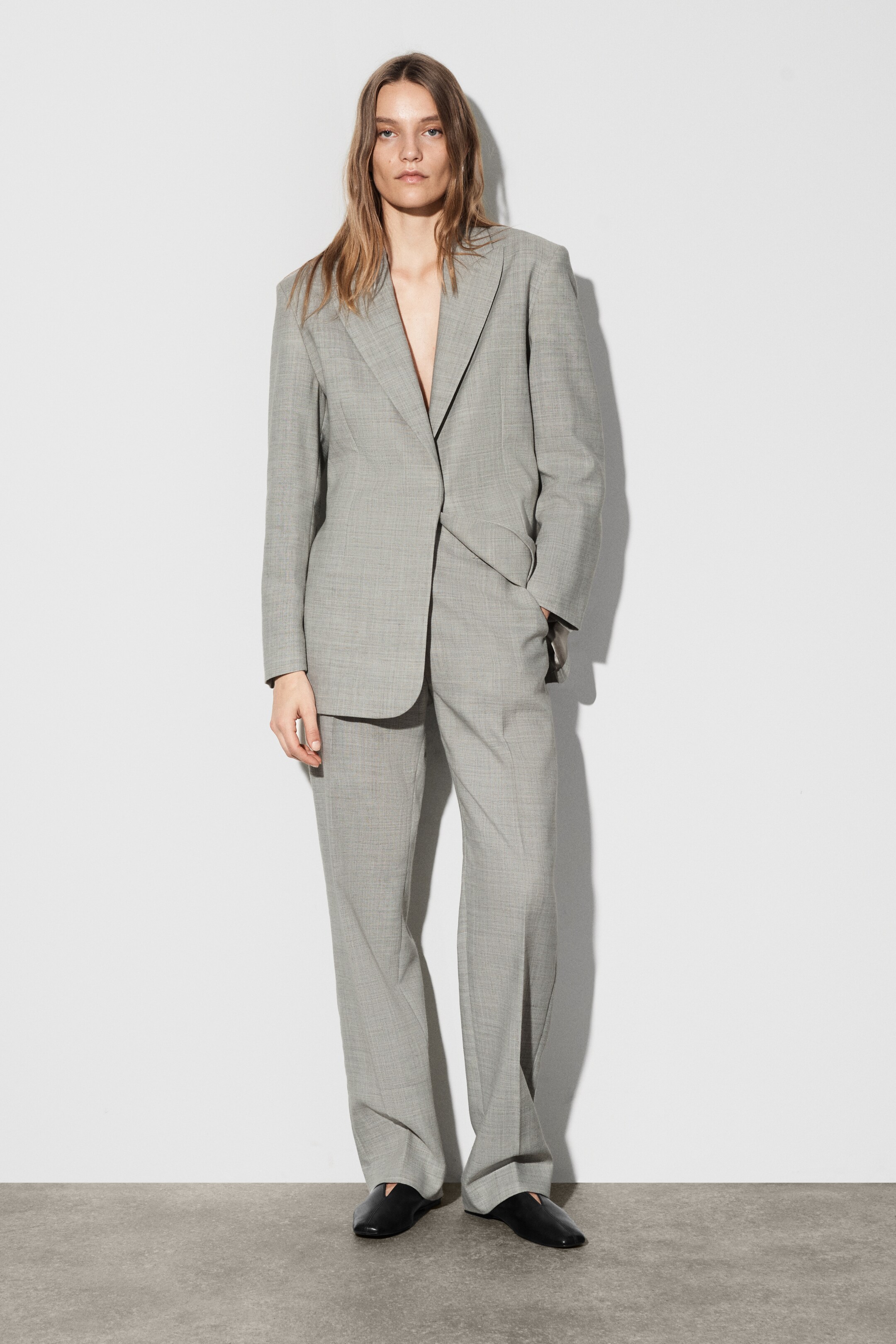 Προβολή μεγαλύτερης εικόνας: WOOL-BLEND STRAIGHT-LEG TROUSERS - TAUPE MÉLANGE - Ladies | H&M GR 1