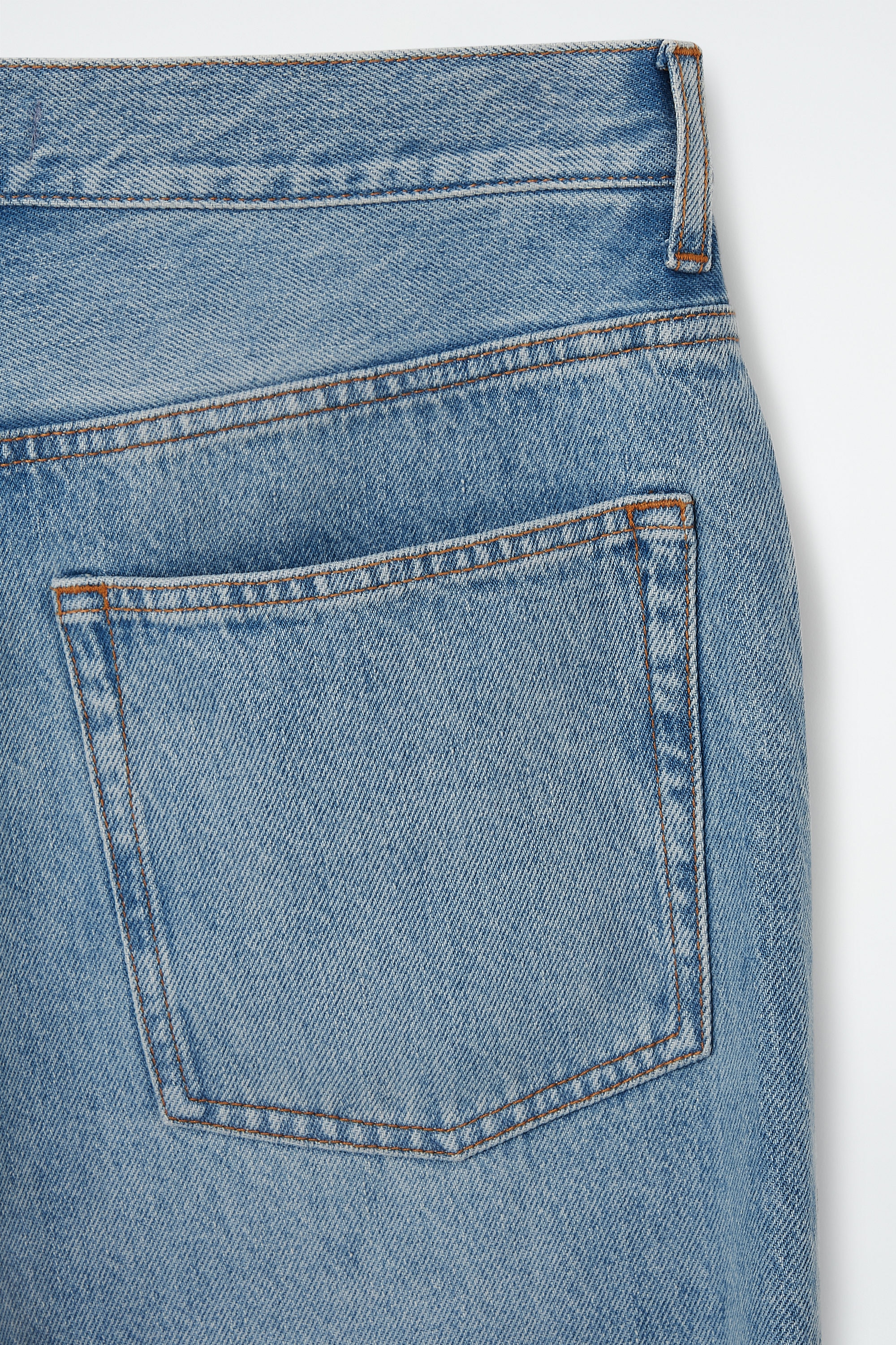 VOLUME WIDE-LEG JEANS - MID-BLUE | COS DK