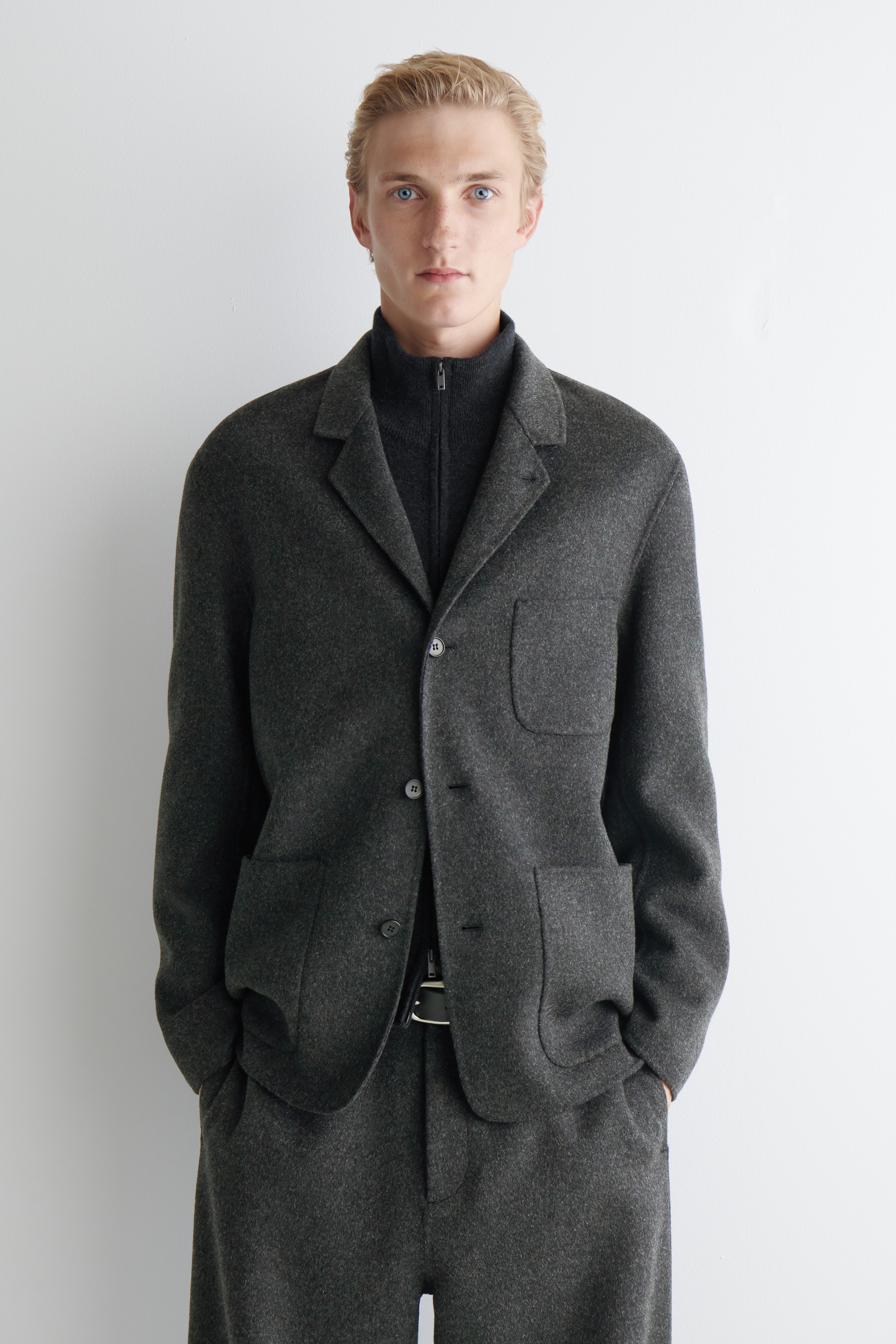 Προβολή μεγαλύτερης εικόνας: UNSTRUCTURED DOUBLE-FACED WOOL BLAZER - ΑΝΘΡΑΚΙ - Men | H&M GR 1