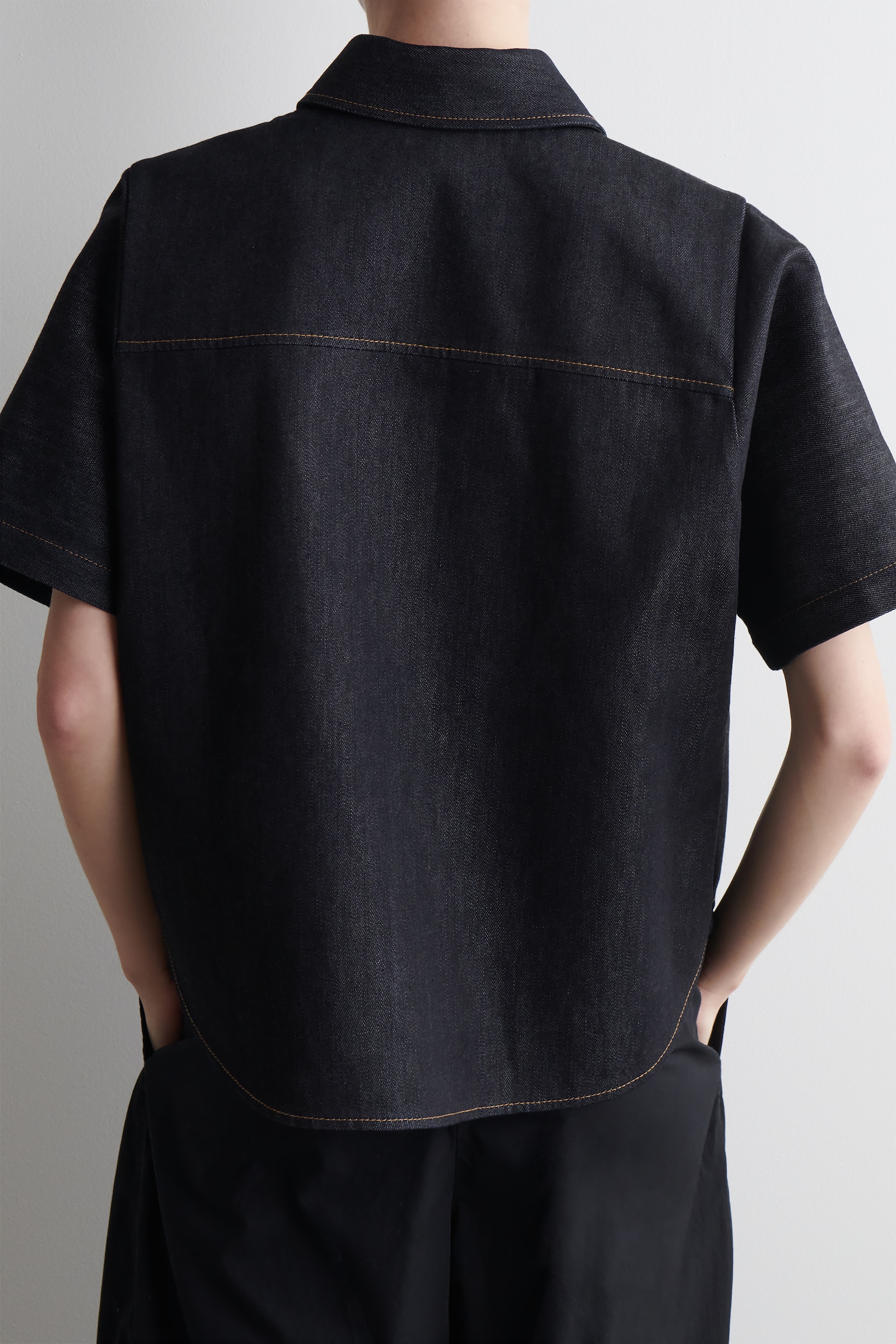 CAMICIA BOXY IN DENIM A MANICHE CORTE - INDACO - 3