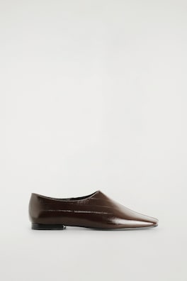 SQUARE-TOE EEL-EFFECT LEATHER FLATS — BROWN 2